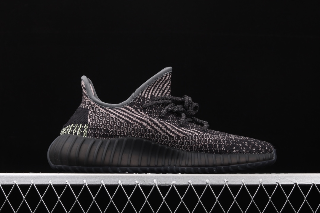 特价外贸版本AdidasYeezyBoost350V2“Yecheil”FX4145阿迪达斯椰子350二