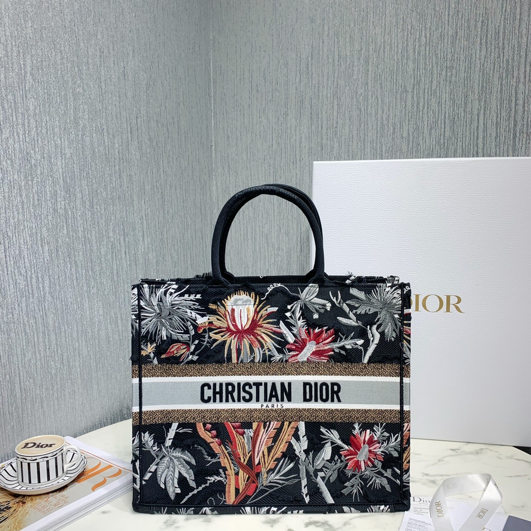 Dior Book Tote Handbags Tote Bags Embroidery Canvas Summer Collection