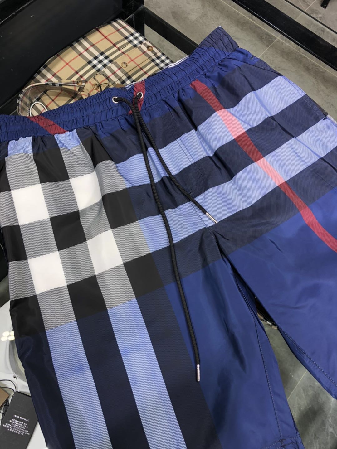 버버리 남성 반바지 136798 Burberry Shorts 썸네일 이미지