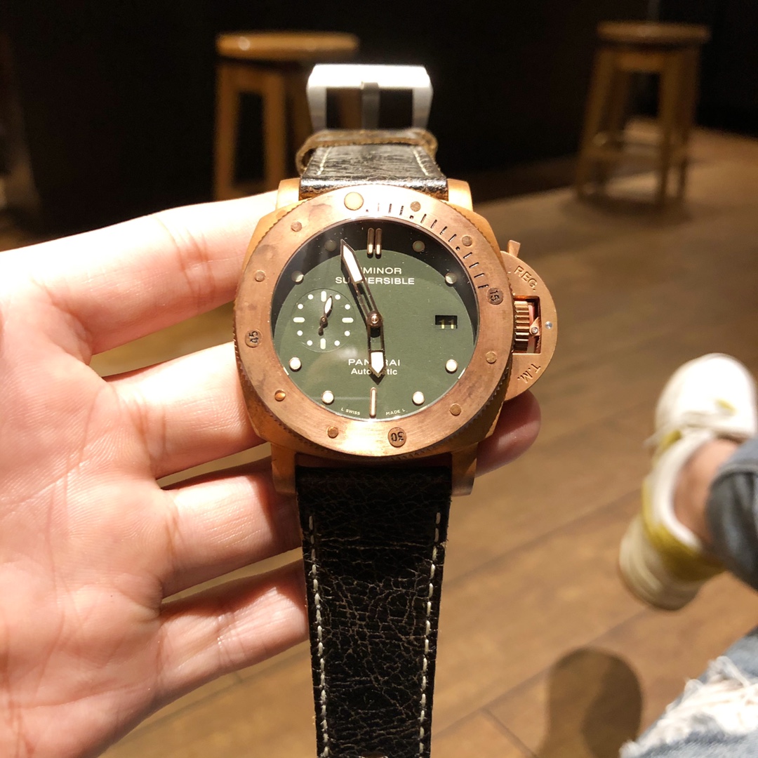 Panerai 47mm Watch 8016