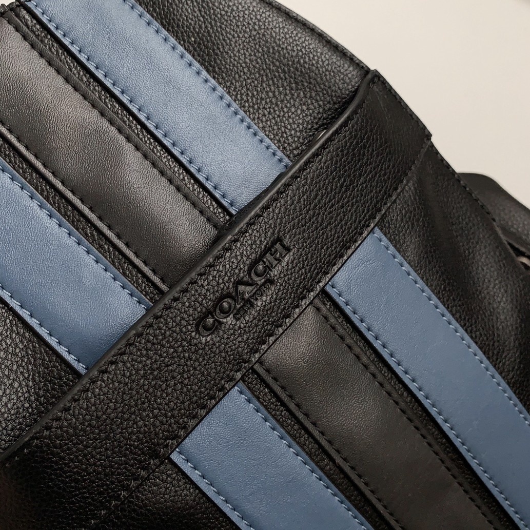 Coach coachF49318 coach 最新全皮条纹黑篮拼 头层牛皮男士胸包 单肩包