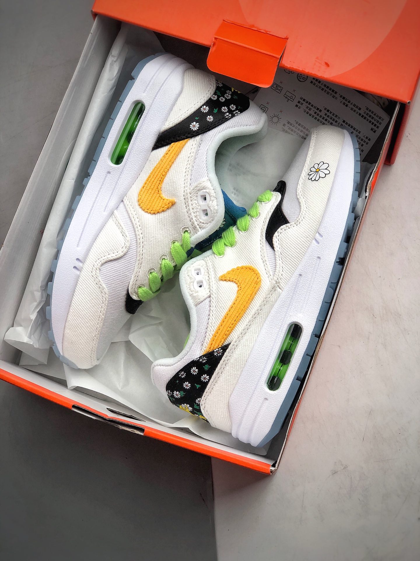 250 Nike Air Max 1 “Daisy Pack” 小雏菊  货号：CW5861-100