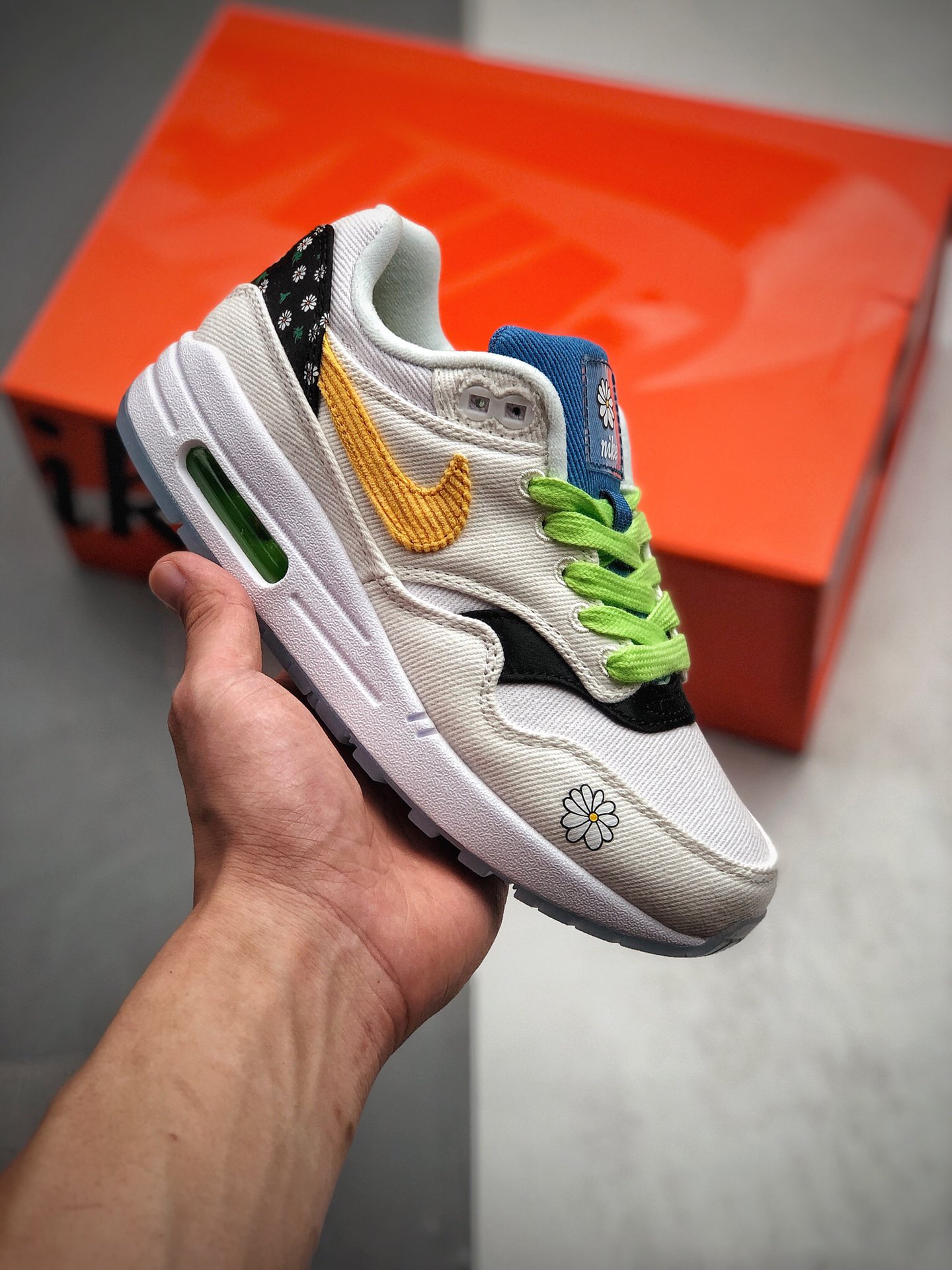 250 Nike Air Max 1 “Daisy Pack” 小雏菊  货号：CW5861-100