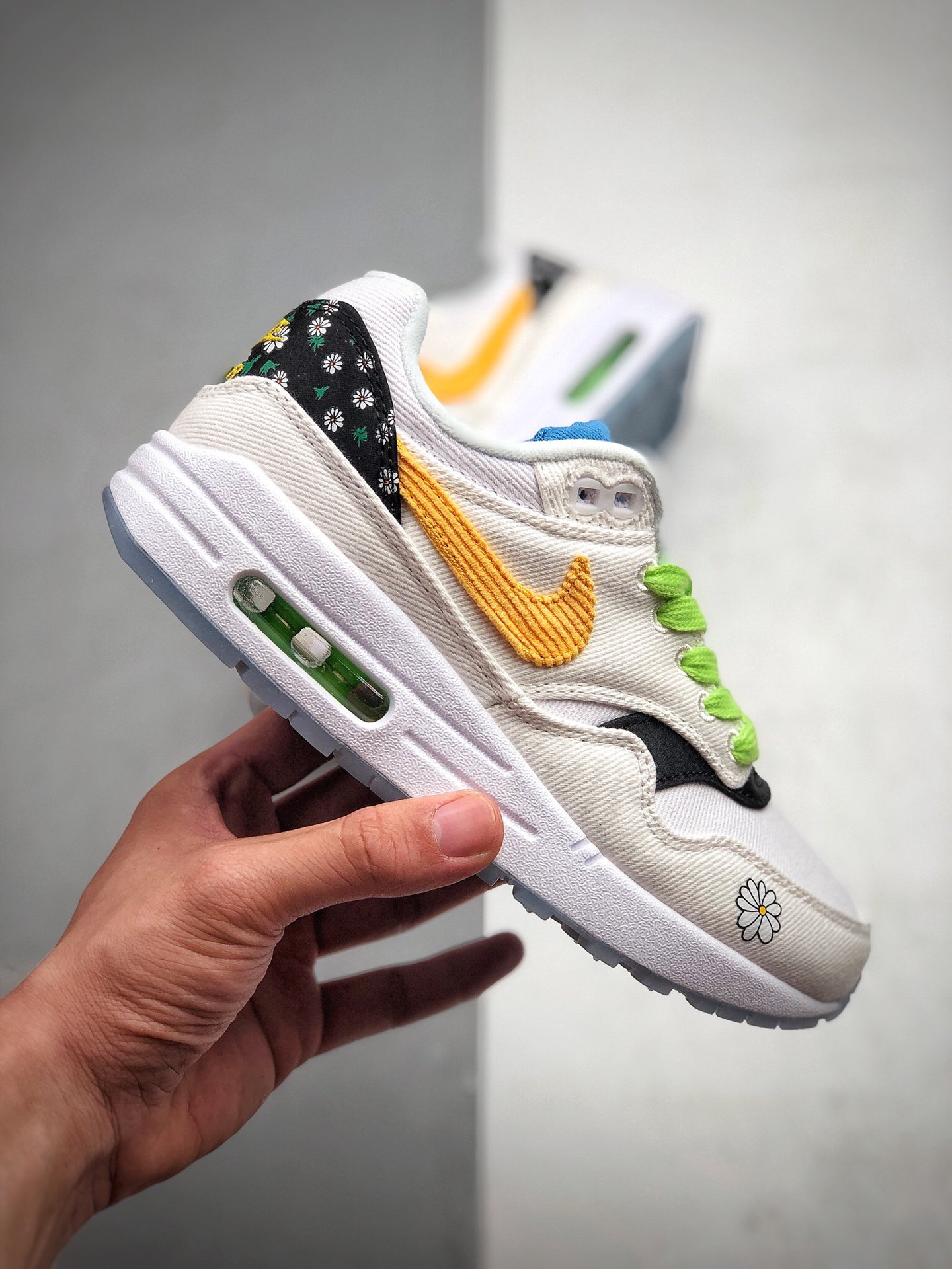 250 Nike Air Max 1 “Daisy Pack” 小雏菊  货号：CW5861-100