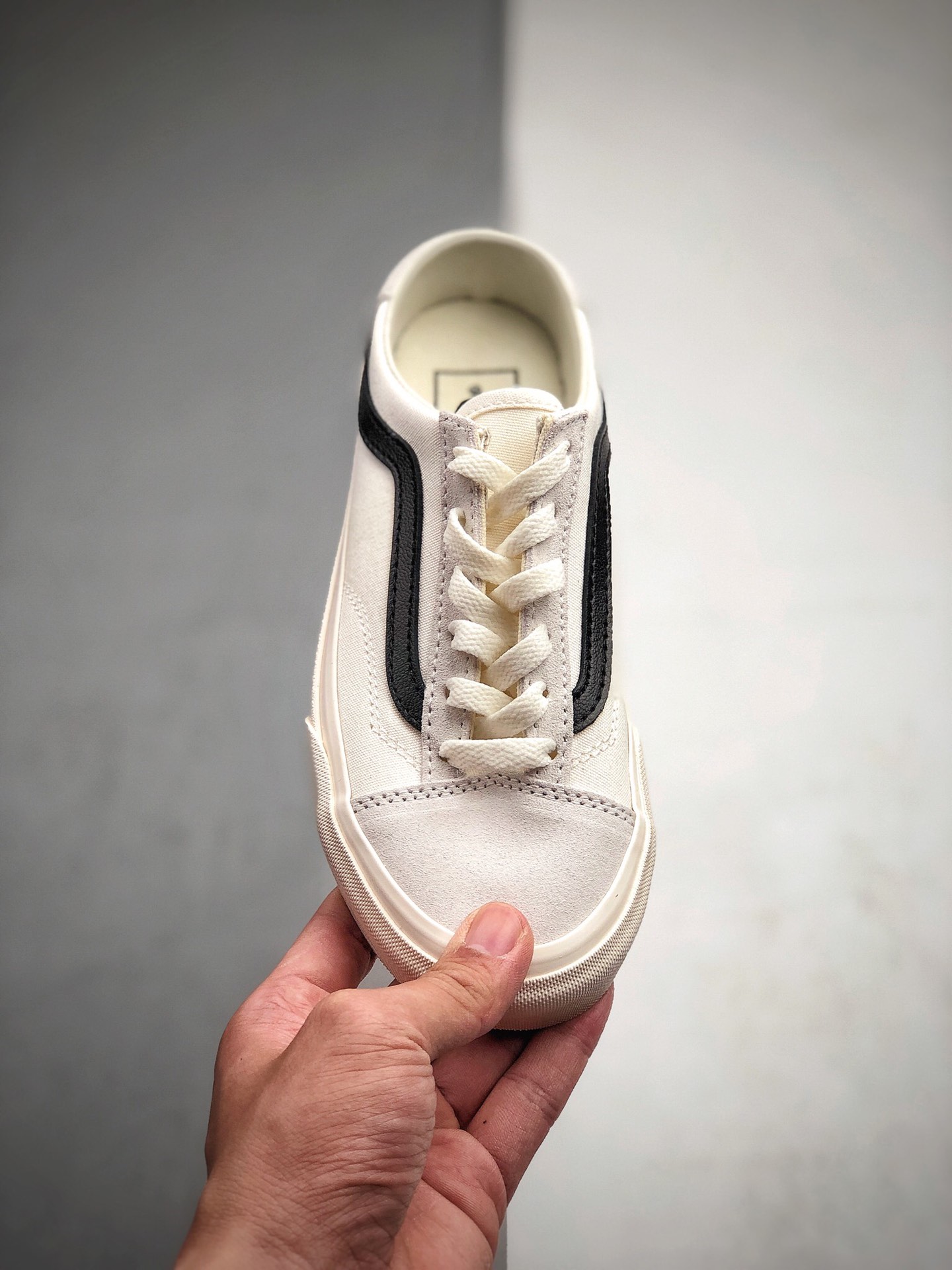 150 万斯Vans Style 36  一脚蹬系列 权志龙小头半后跟 硫化 休闲板鞋