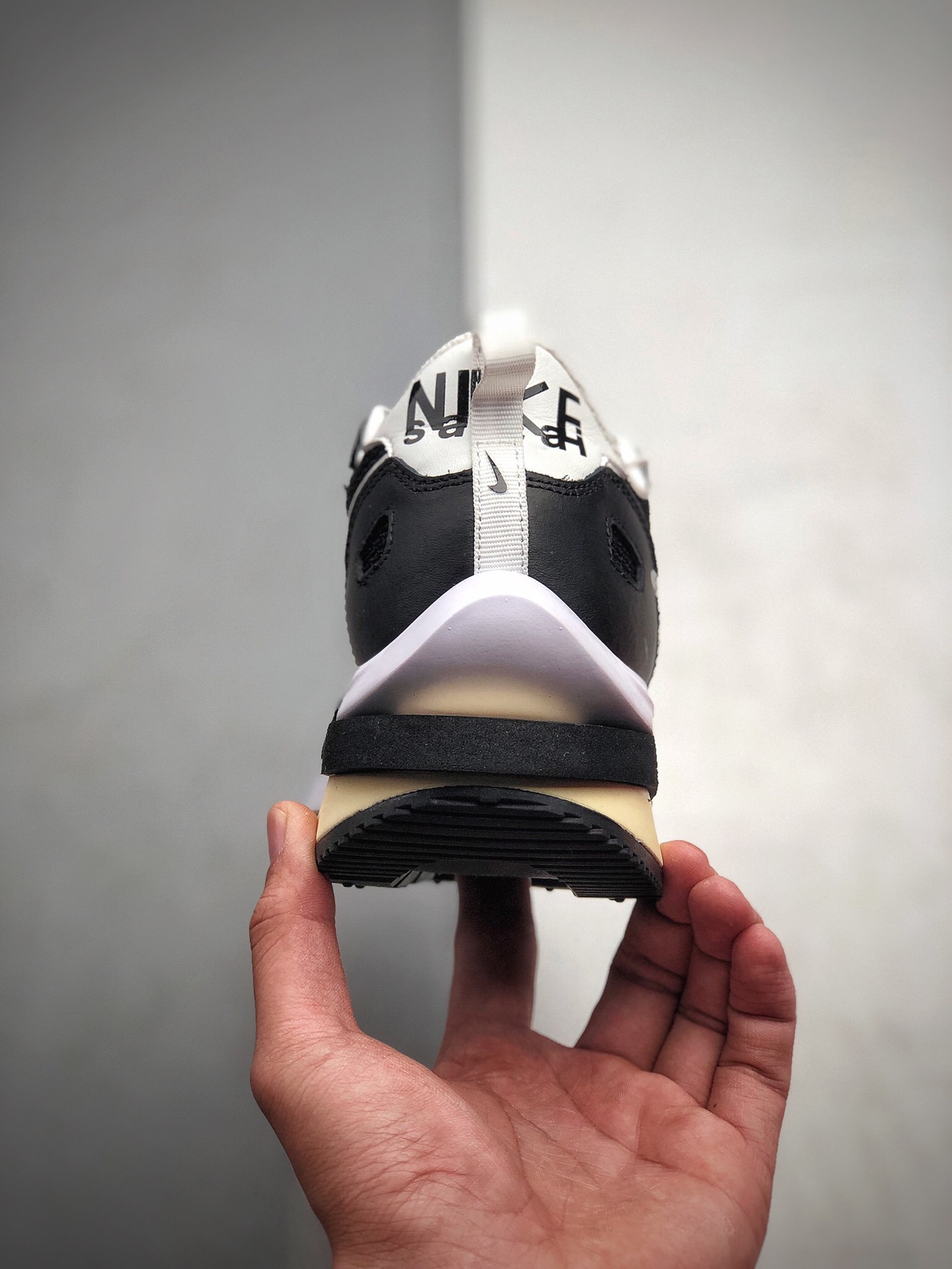 270 新品华夫解构走秀款 Sacai x Nike Pegasus VaporFly SP”Green/Yellow/Black/White” 货号：BV0075-001