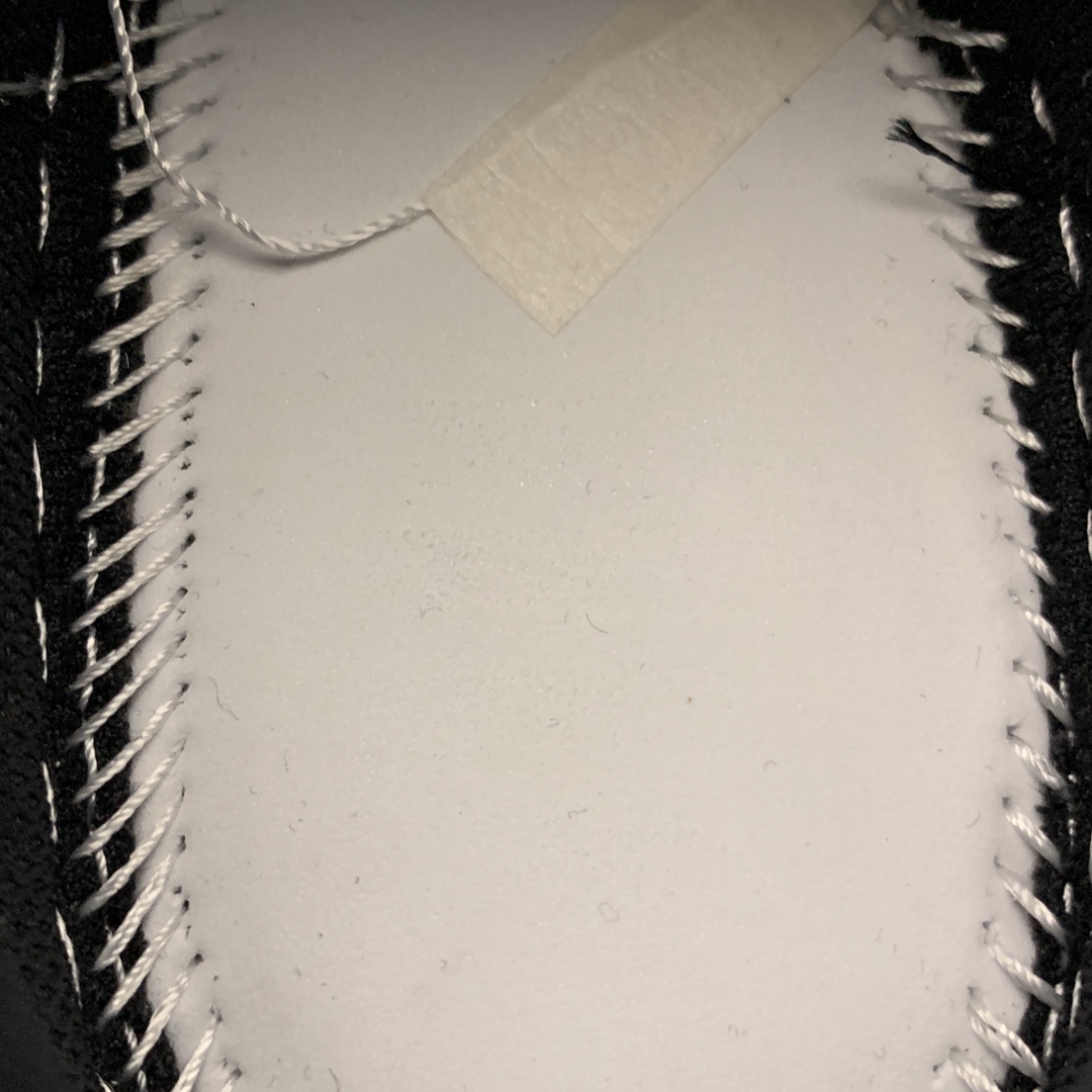 190 Adidas Superstar 贝壳头休闲运动板鞋 FV2819