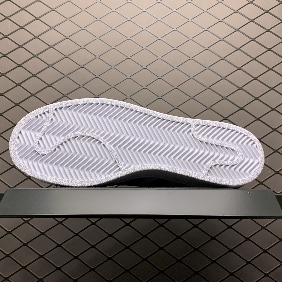 190 Adidas Superstar 贝壳头休闲运动板鞋 FV2819