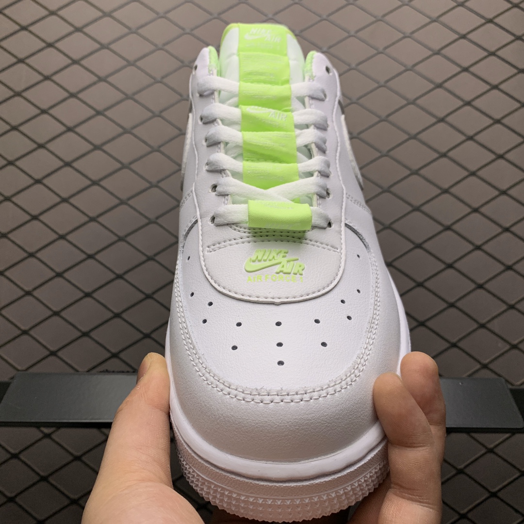 210 Nike Air Force 1 空军一号低帮运动休闲板鞋 CJ1379-101
