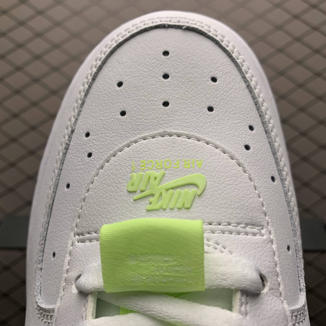 210 Nike Air Force 1 空军一号低帮运动休闲板鞋 CJ1379-101