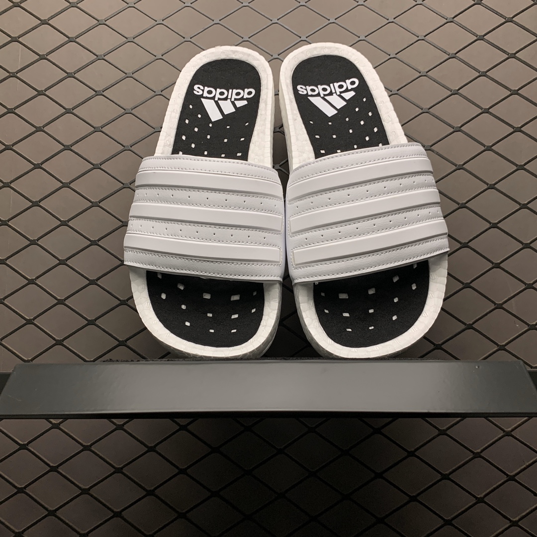 120 Adidas Adilette Adilette Boost  EG1909 沙滩凉鞋 专柜配置