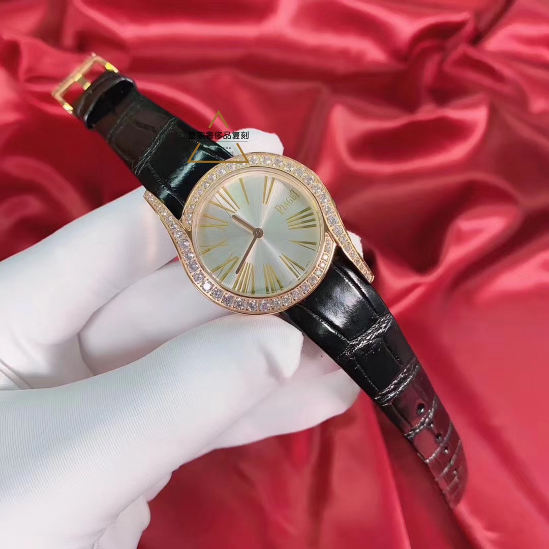 Piaget 伯爵69式女表镶钻腕表，不一样的设计，也是520最佳礼物