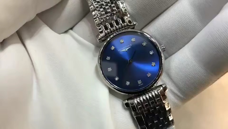 Longines 24mm的小巧嘉岚蓝盘，520最佳礼物