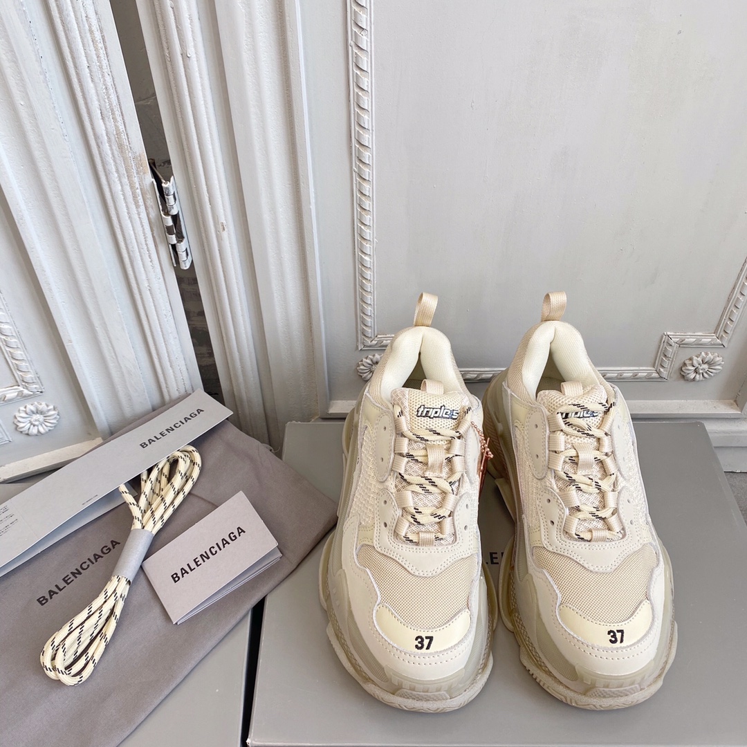 Color té con leche BALENCIAGA · Balenciaga 20ss nuevos zapatos de papá con cristales y colchón de aire triples verdader…