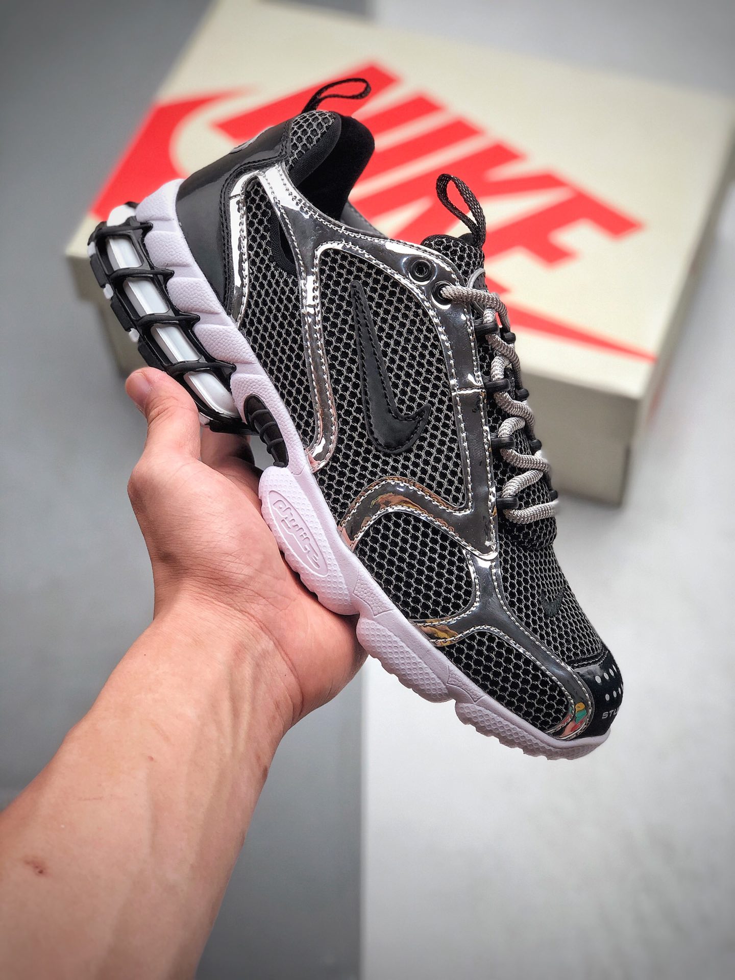 290 美国元祖头街潮牌Stussy斯图西 x Nike Air Zoom Spiridon Caged 2斯皮里牢东笼2代货号CU1854- 001