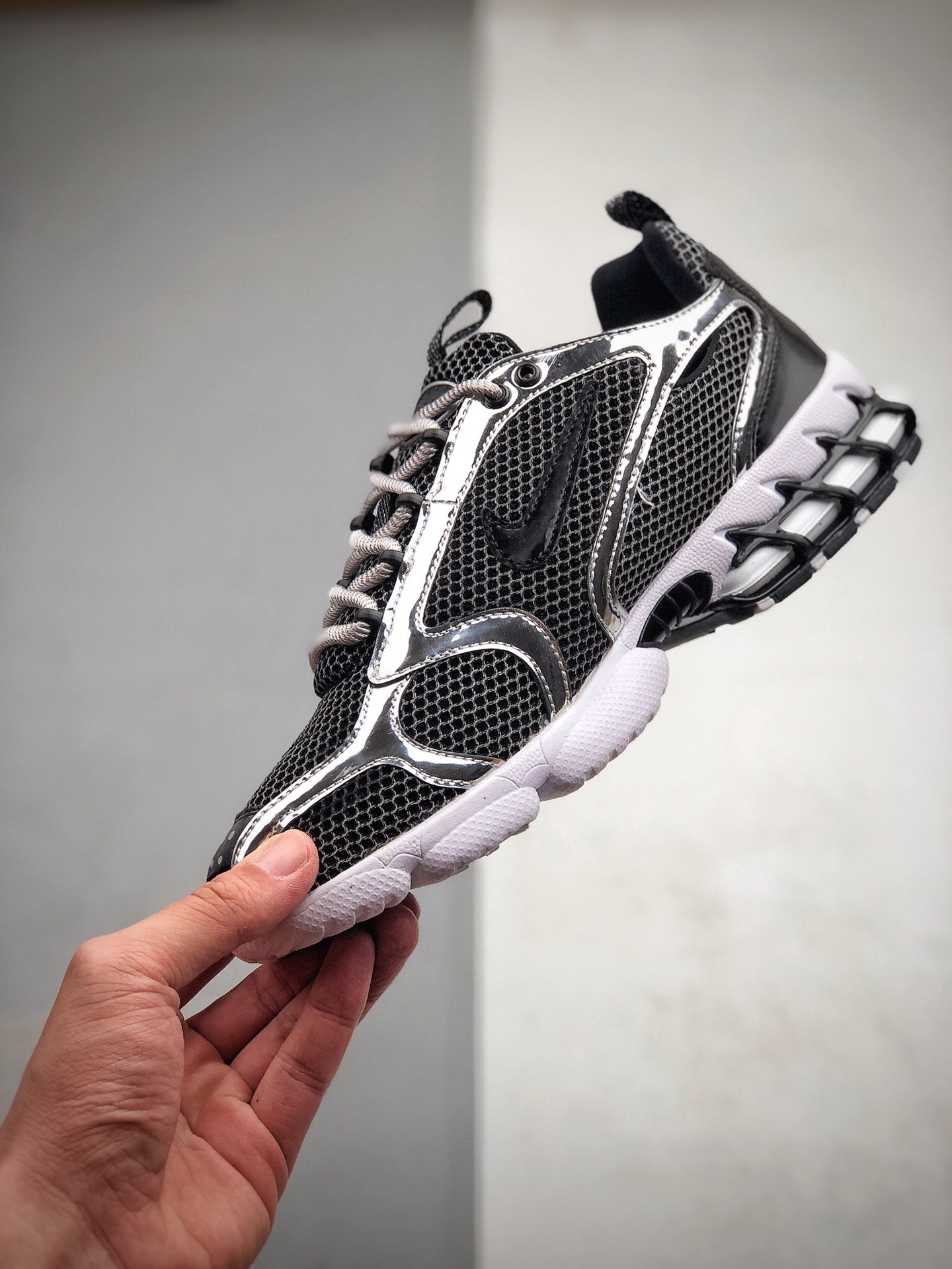 290 美国元祖头街潮牌Stussy斯图西 x Nike Air Zoom Spiridon Caged 2斯皮里牢东笼2代货号CU1854- 001