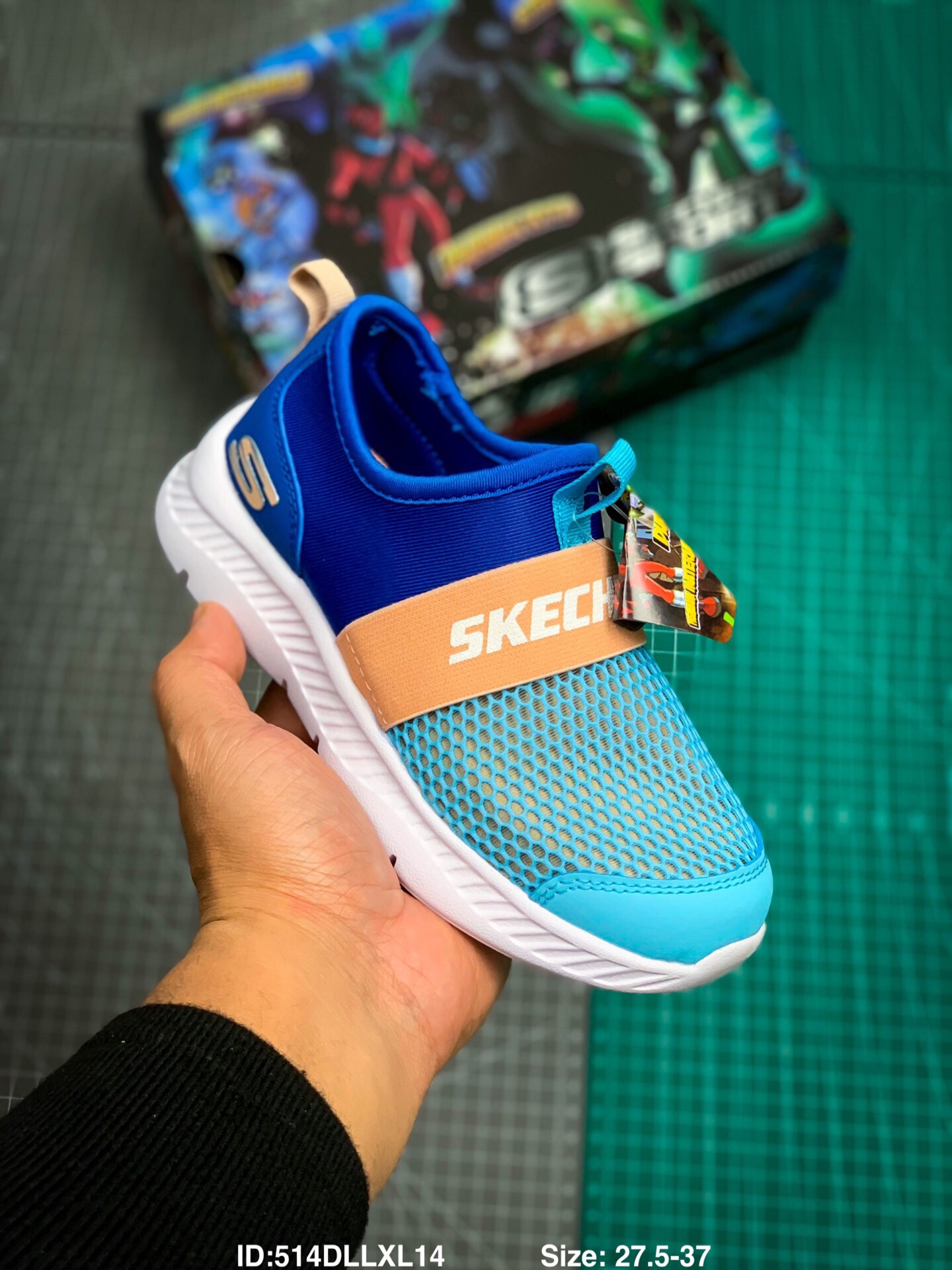 💰80
Skechers斯凯奇2020夏新款男女童时尚舒适透气一脚蹬运动鞋。
ID:514DLLXL14            Size: 27.5-37