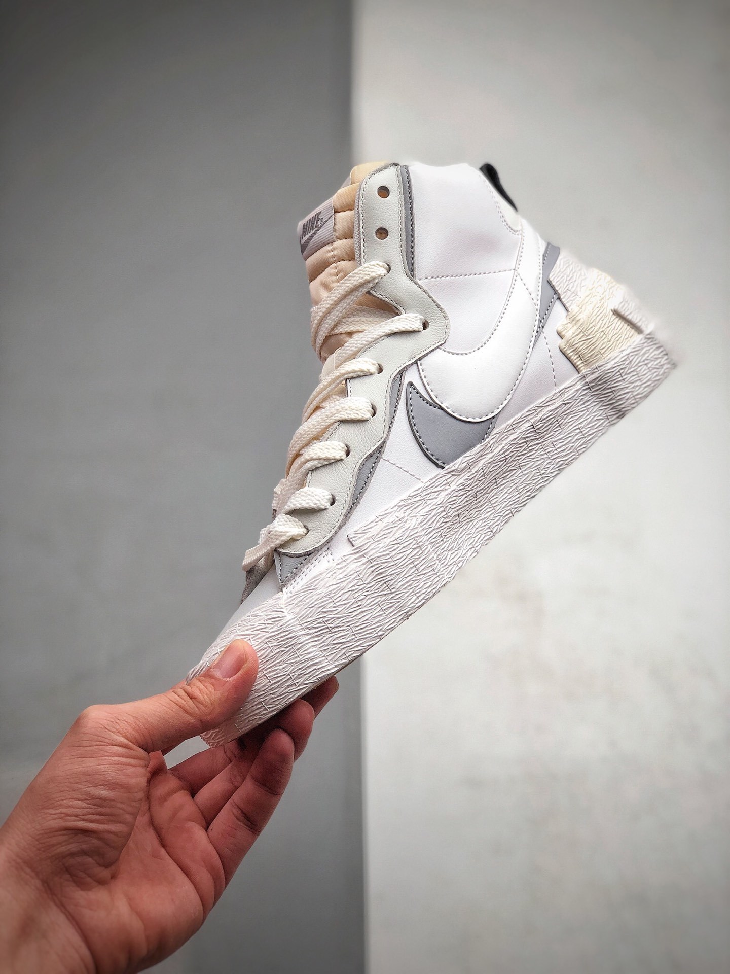 400 原550 Sacai X NK Blazer Mid Dunk 原厂同工序铝楦硫化BV0072-100-莆田鞋,莆田鞋货源,高仿鞋,高仿鞋货源,安福档口,莆田高仿鞋,莆田鞋批发,高仿鞋批发,莆田高仿运动鞋,高仿运动鞋,莆田运动鞋 400 原550 Sacai X NK Blazer Mid Dunk 原厂同工序铝楦硫化BV0072-100