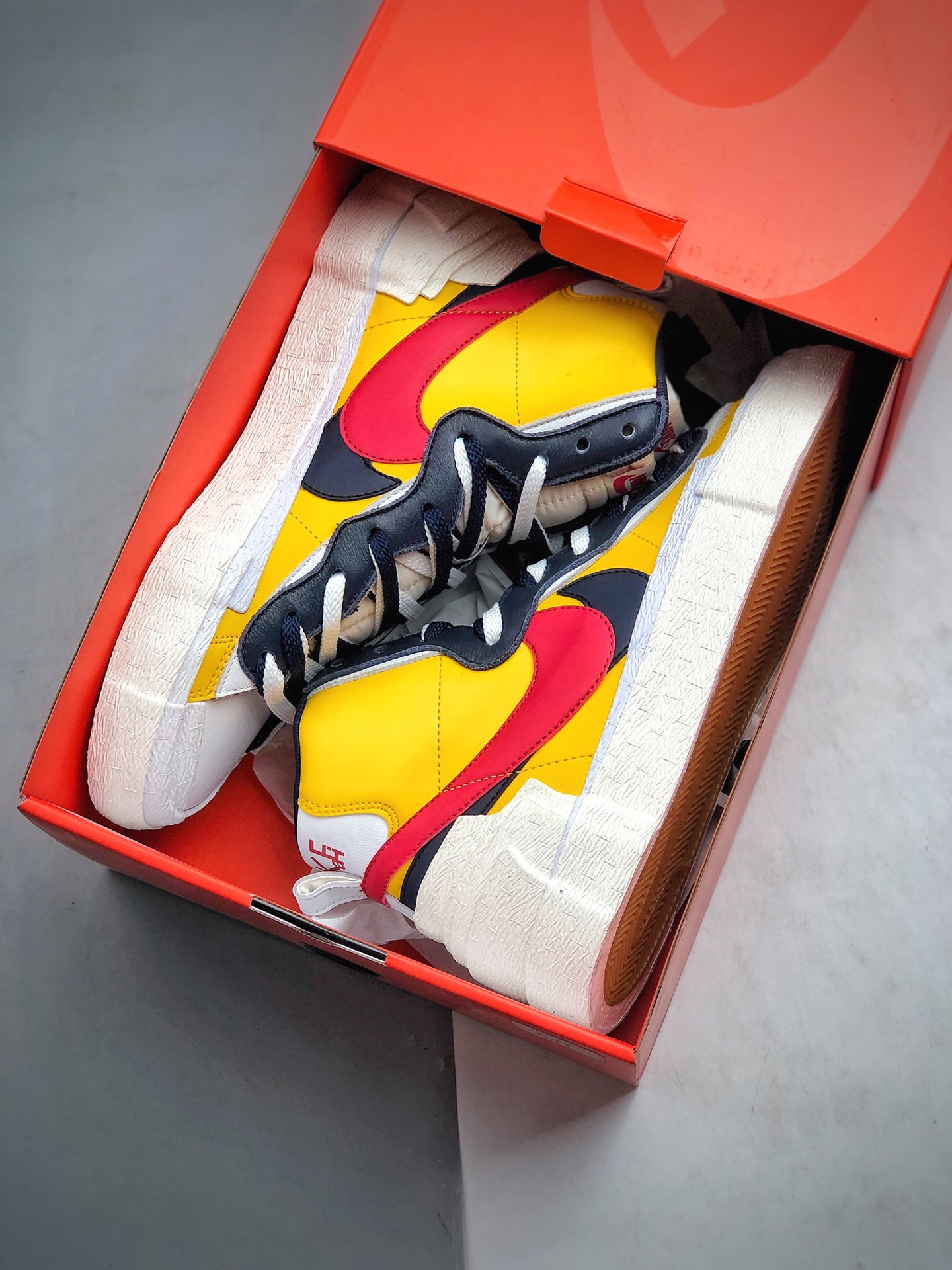 400  原550版本 Sacai X NK Blazer Mid Dunk 区别土肥圆版本 货号：BV0072-700