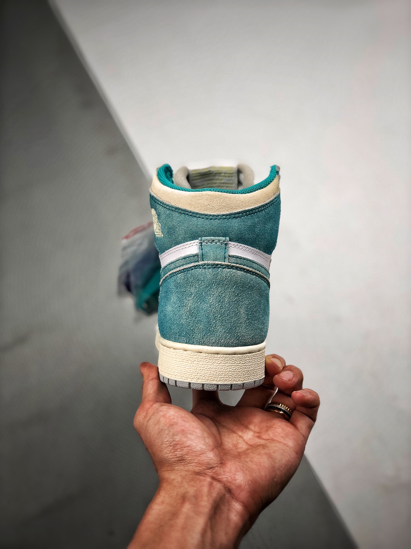 480  AirJordan 1 Retro High  ”Turbo Green” 蒂芙尼 / 白绿 货号：555088-311