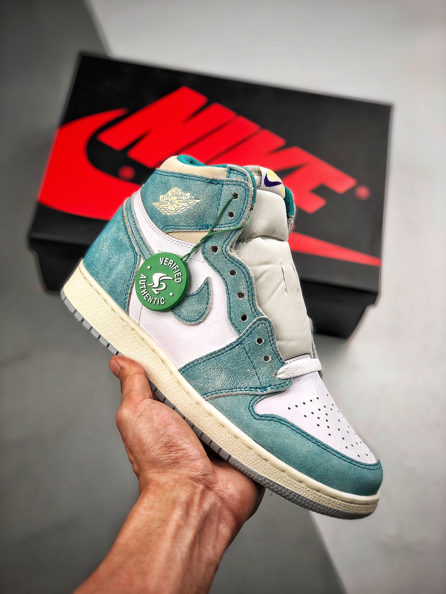 480  AirJordan 1 Retro High  ”Turbo Green” 蒂芙尼 / 白绿 货号：555088-311