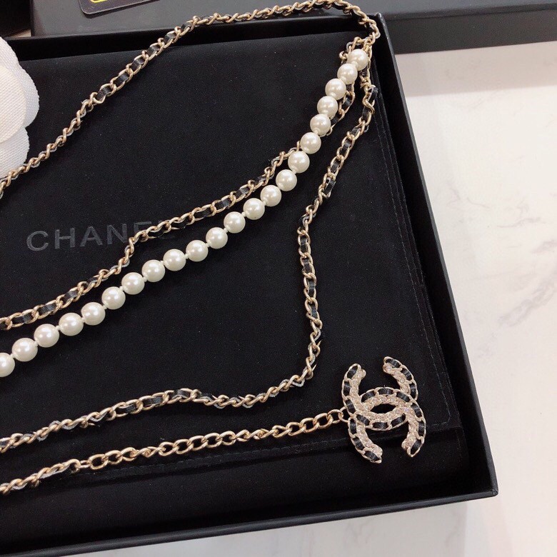 Chanel  香奈儿 黑皮腰链     绝对美爆   字母链条腰带   作‮装为‬饰腰带   采‮最用