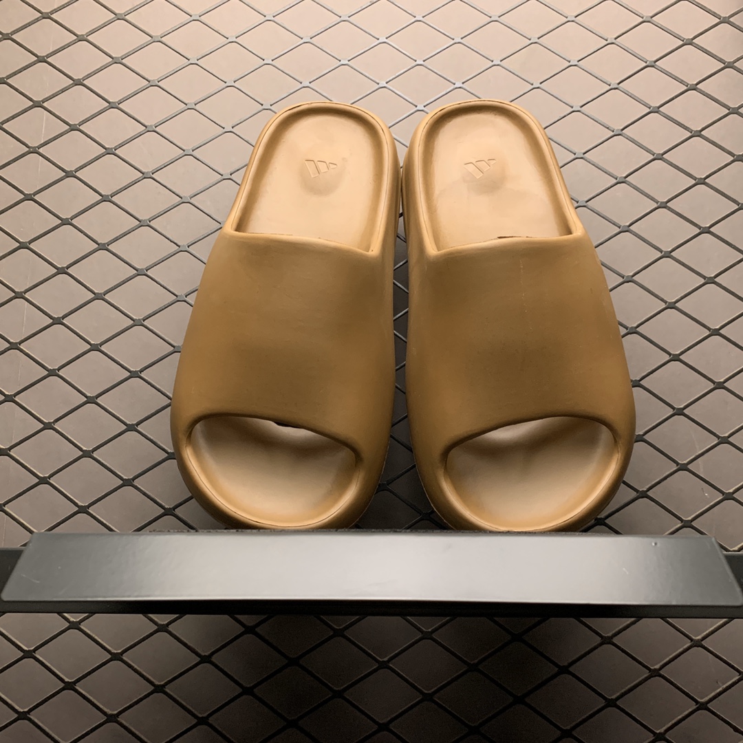 110 Kanye West x Yeezy Slide 侃爷 椰子拖鞋 FV8425