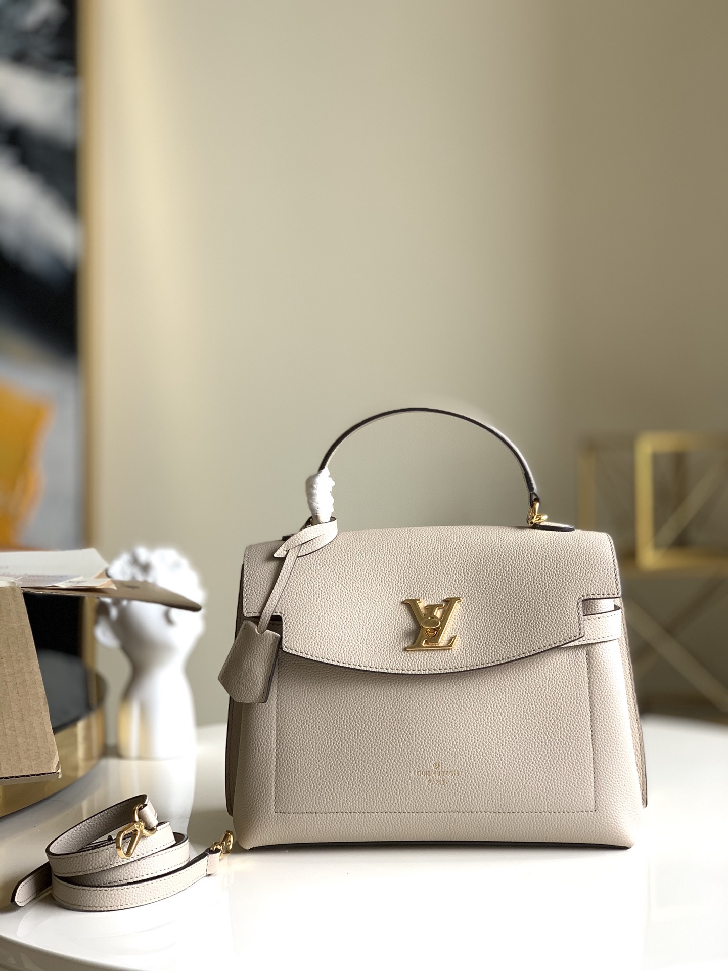 Louis Vuitton LV Lockme Ever Good
 Bags Handbags Silver Calfskin Cowhide Fashion M51395
