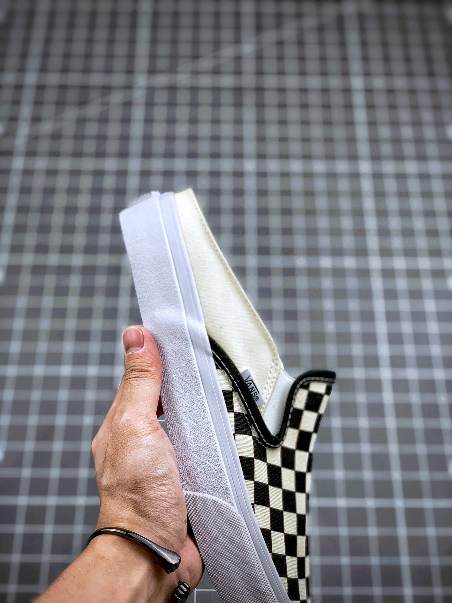 150 Vans 棋盘格半拖一脚蹬  官方最近版 原装硫化工艺 独家纯白围条