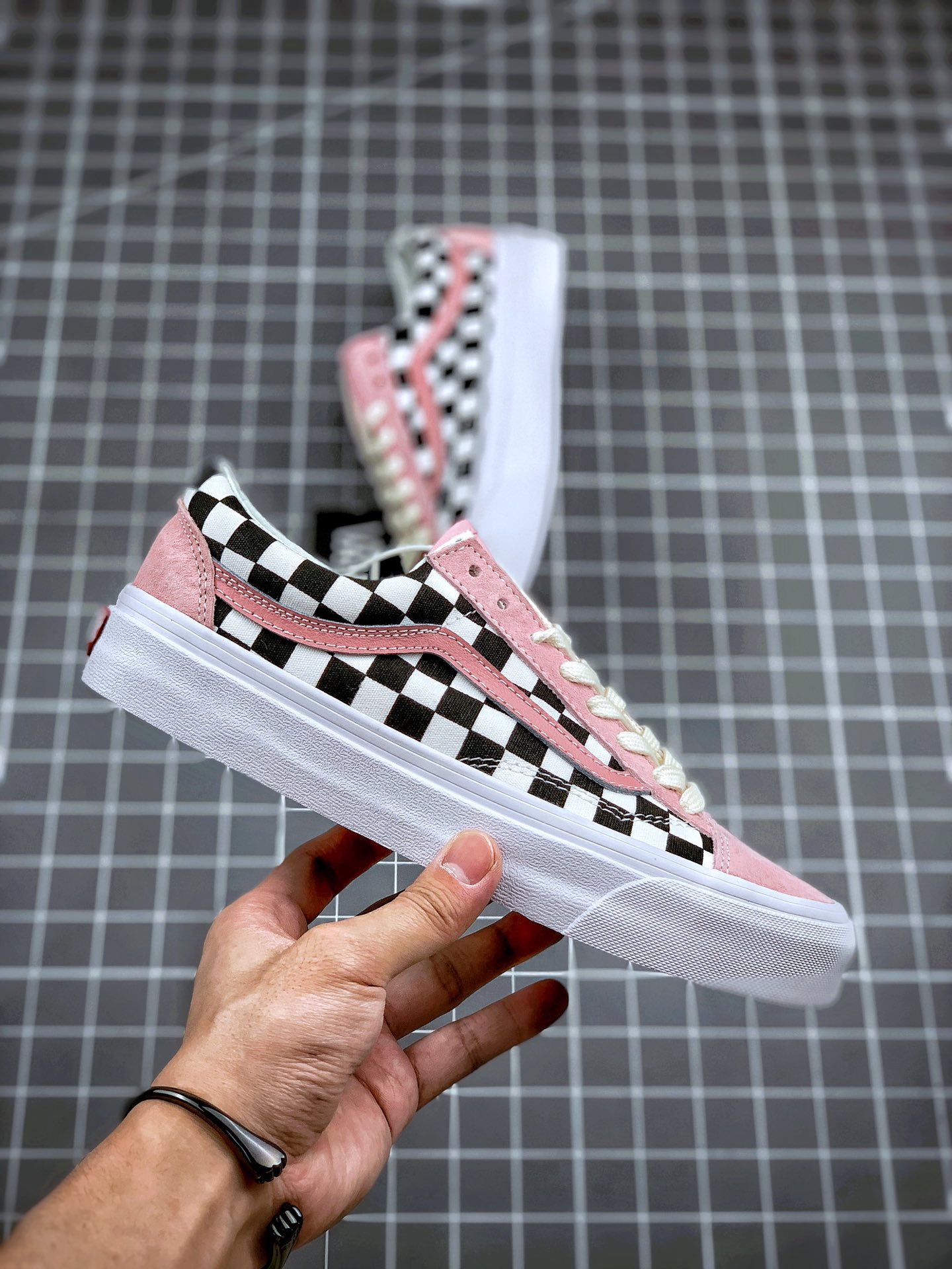 160 Vans Style 36  权志龙小头 粉色黑格子