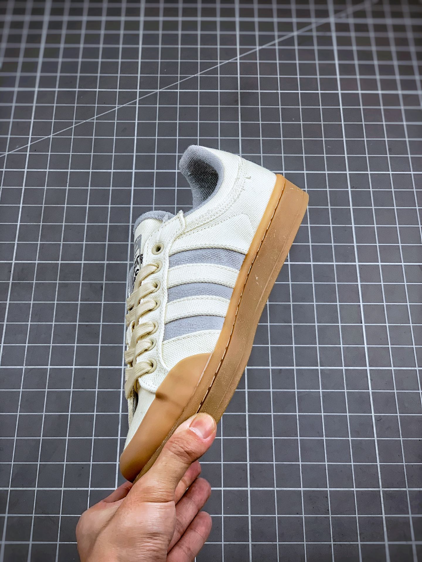 160 Beastit x Adidas Americana Low 野兽男孩乐队休闲板鞋 校园联名  货号：FV9906