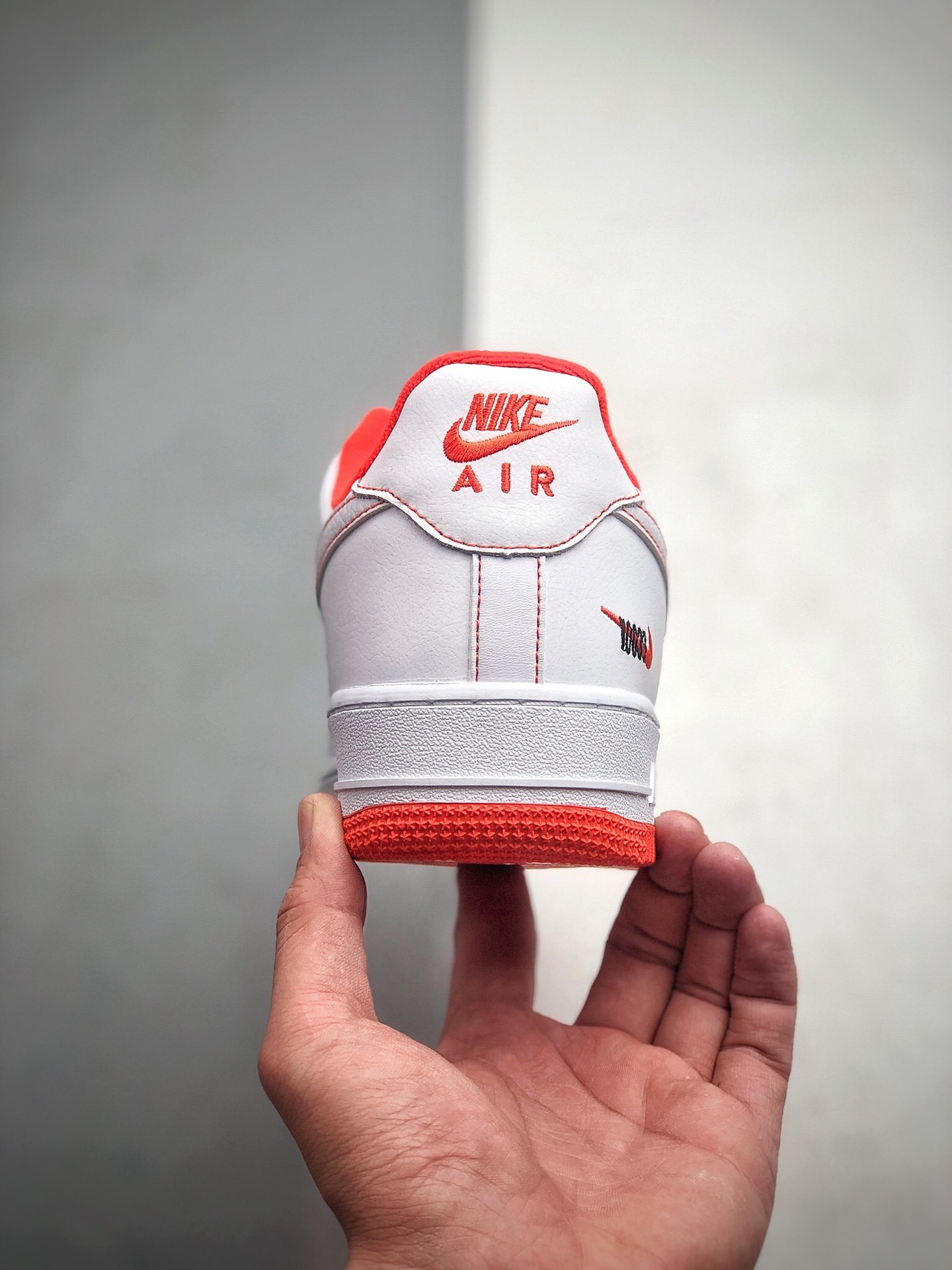 210 耐克Nike Air Force 1 Low”Rucker Park”空军号一经典低帮百搭休闲运板动鞋“皮白橙”货号:CT2585-100-莆田鞋,莆田鞋货源,高仿鞋,高仿鞋货源,安福档口,莆田高仿鞋,莆田鞋批发,高仿鞋批发,莆田高仿运动鞋,高仿运动鞋,莆田运动鞋 210 耐克Nike Air Force 1 Low”Rucker Park”空军号一经典低帮百搭休闲运板动鞋“皮白橙”货号:CT2585-100