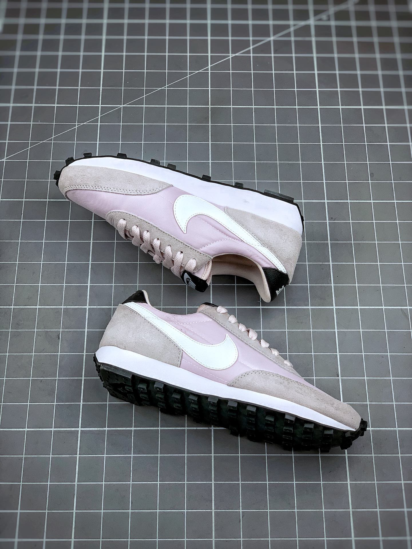 170 独家台湾进口翻毛皮出货 Nike Daybreak SP 华夫复古跑鞋