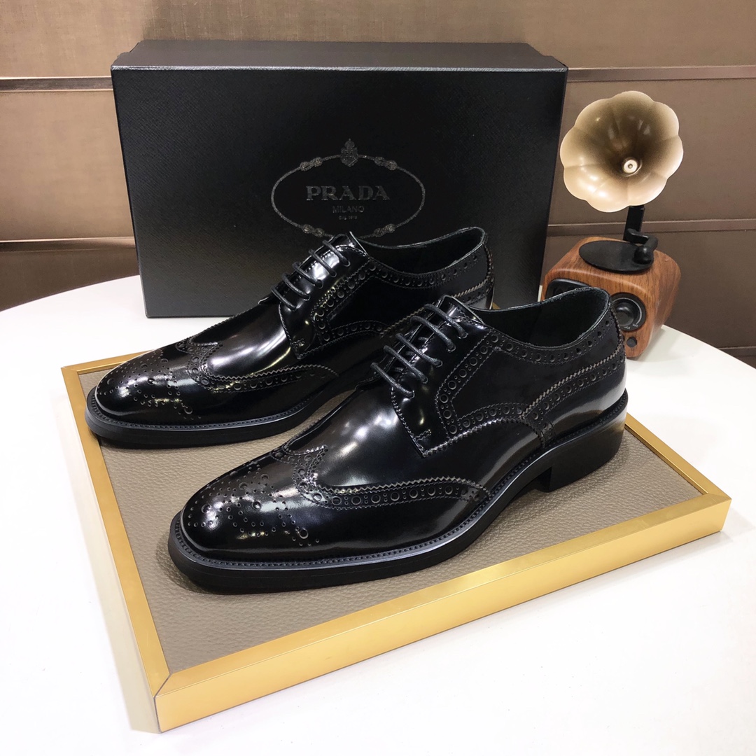 J5  高端品质🌹普拉达官网进口牛里一比一复刻 男士时尚正装休闲鞋～原版质量☺️鞋面意大利进口头层牛皮 防滑耐磨天然橡胶大底，鞋型端庄优雅，时尚新潮，超级百搭，高品质看得见，懂货的[勾引]。