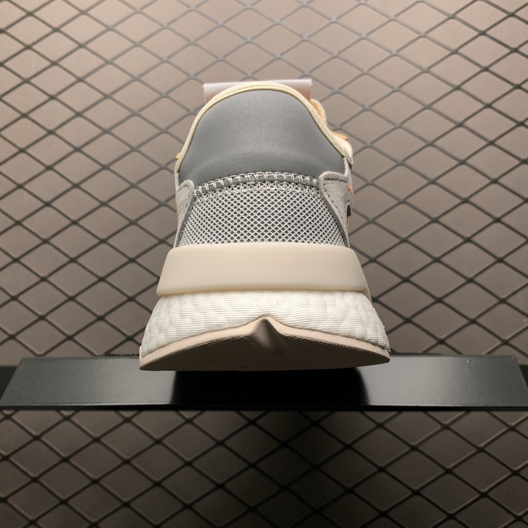 210 Adidas 阿迪达斯 Nite Jogger Boost 夜行者真爆大底复古跑鞋 EF5426