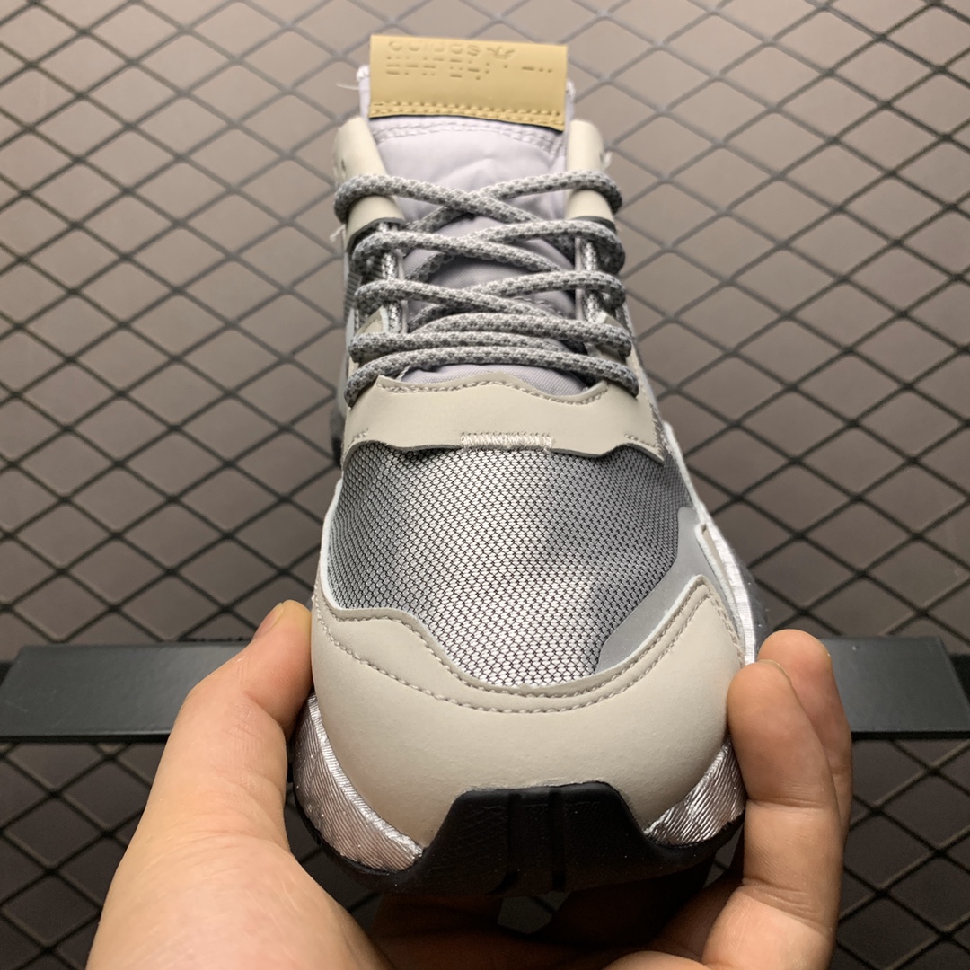 210 Adidas 阿迪达斯 Nite Jogger Boost 夜行者真爆大底复古跑鞋 FV4280