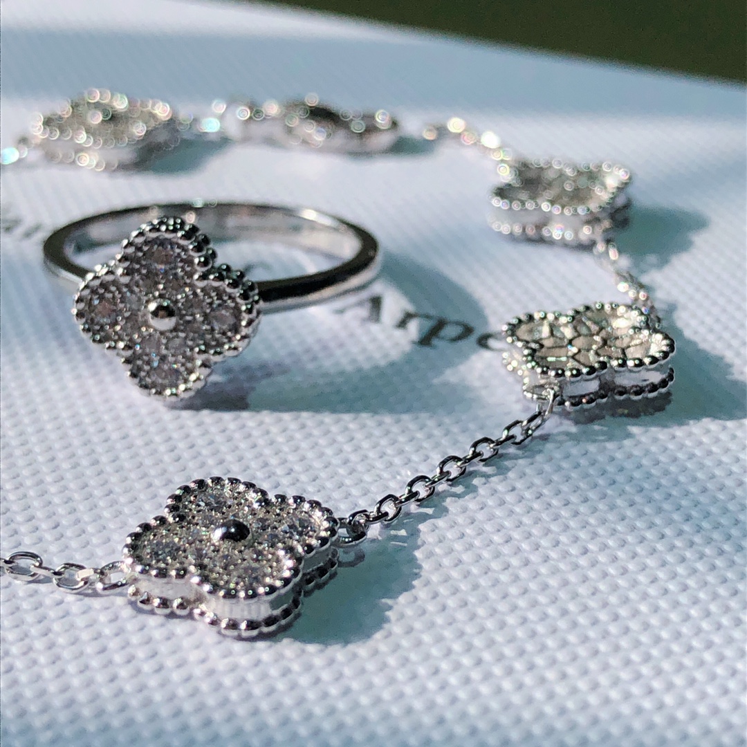 NO:102841,Ring P bracelet Snowflake bottom Six flower bracelet/Four-leaf clover ring Ring (6#7#8#), VcA ring, bracelet,ring19860909戒指P手链 雪花底 六花手链/四叶草戒指 戒指（6#7#8#）,VcA戒指,bracelet,ring,Jewelry