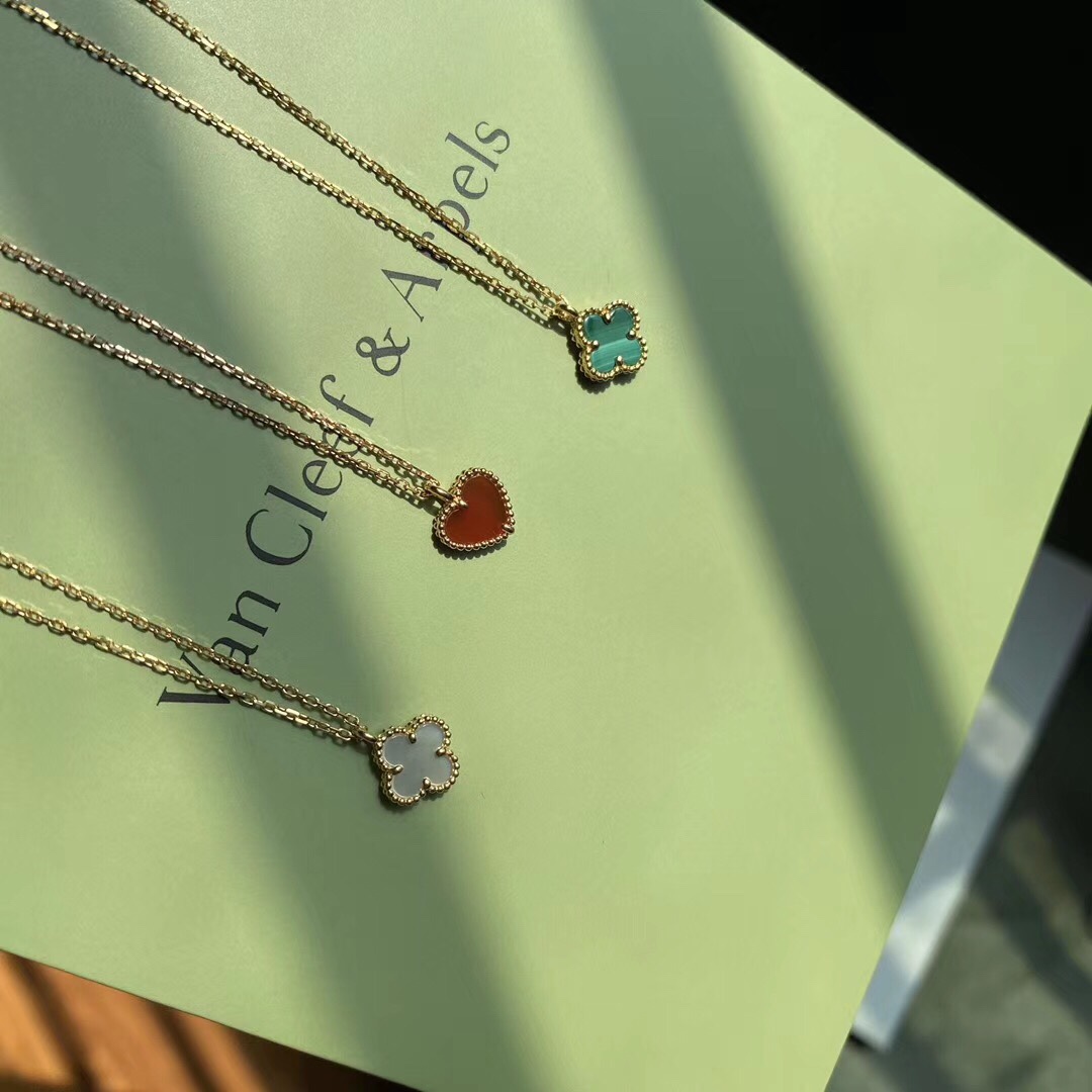 Van Cleef & Arpels 520礼物专辑