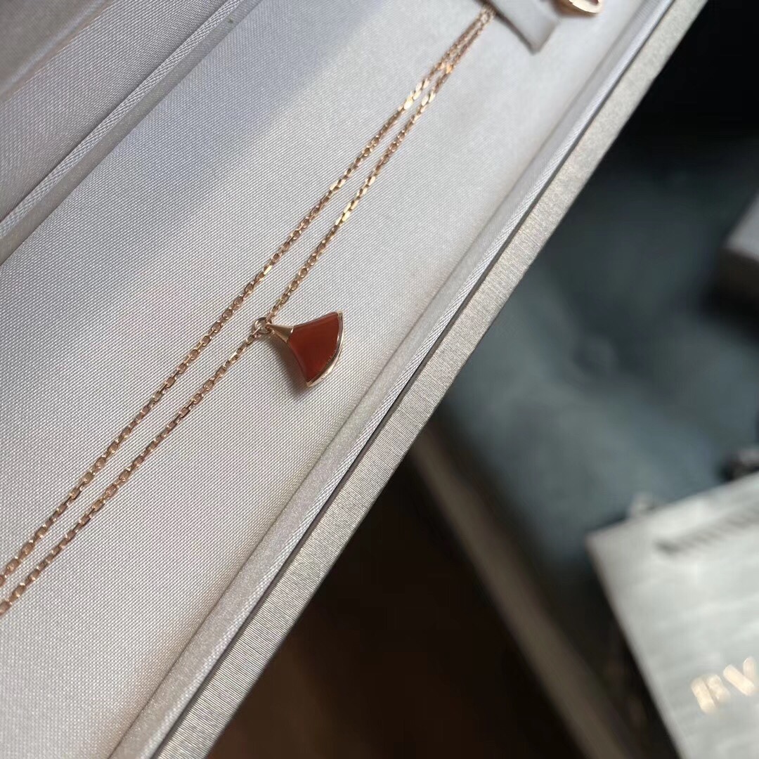 Bvlgari BVL宝格丽红裙子手链