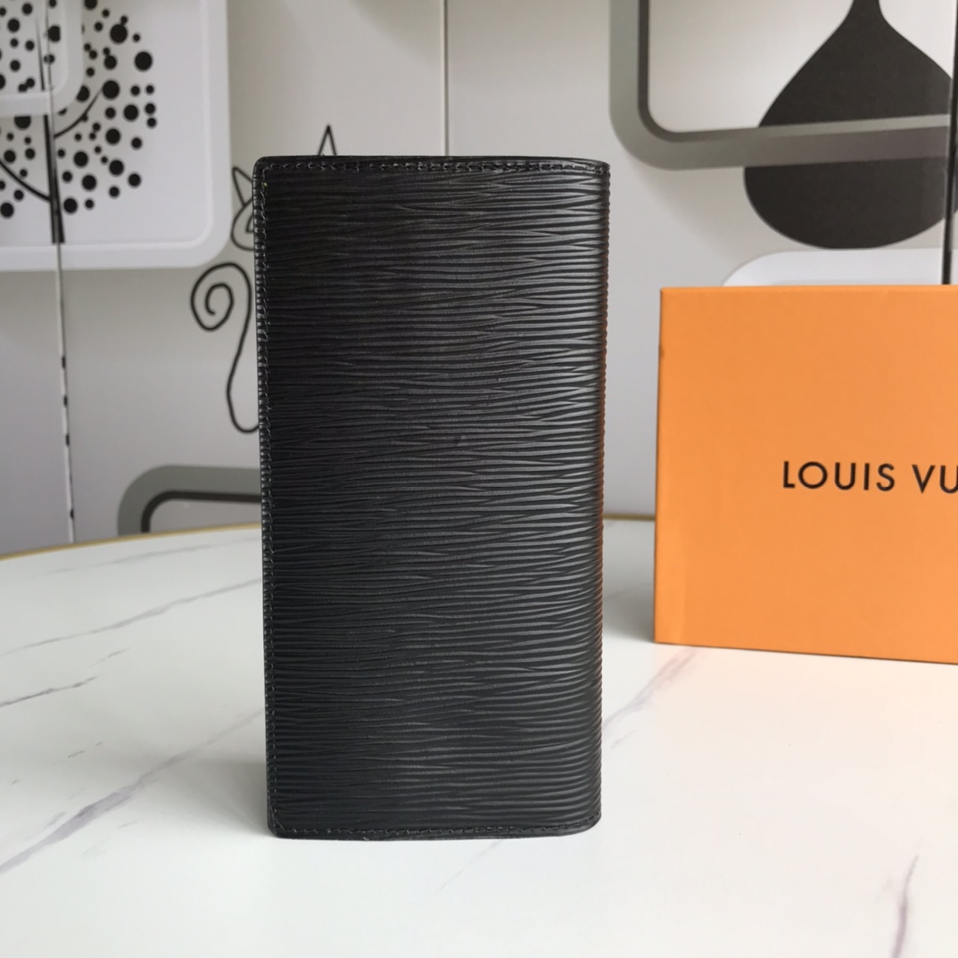 Open view of the leather bifold wallet with cards and cash