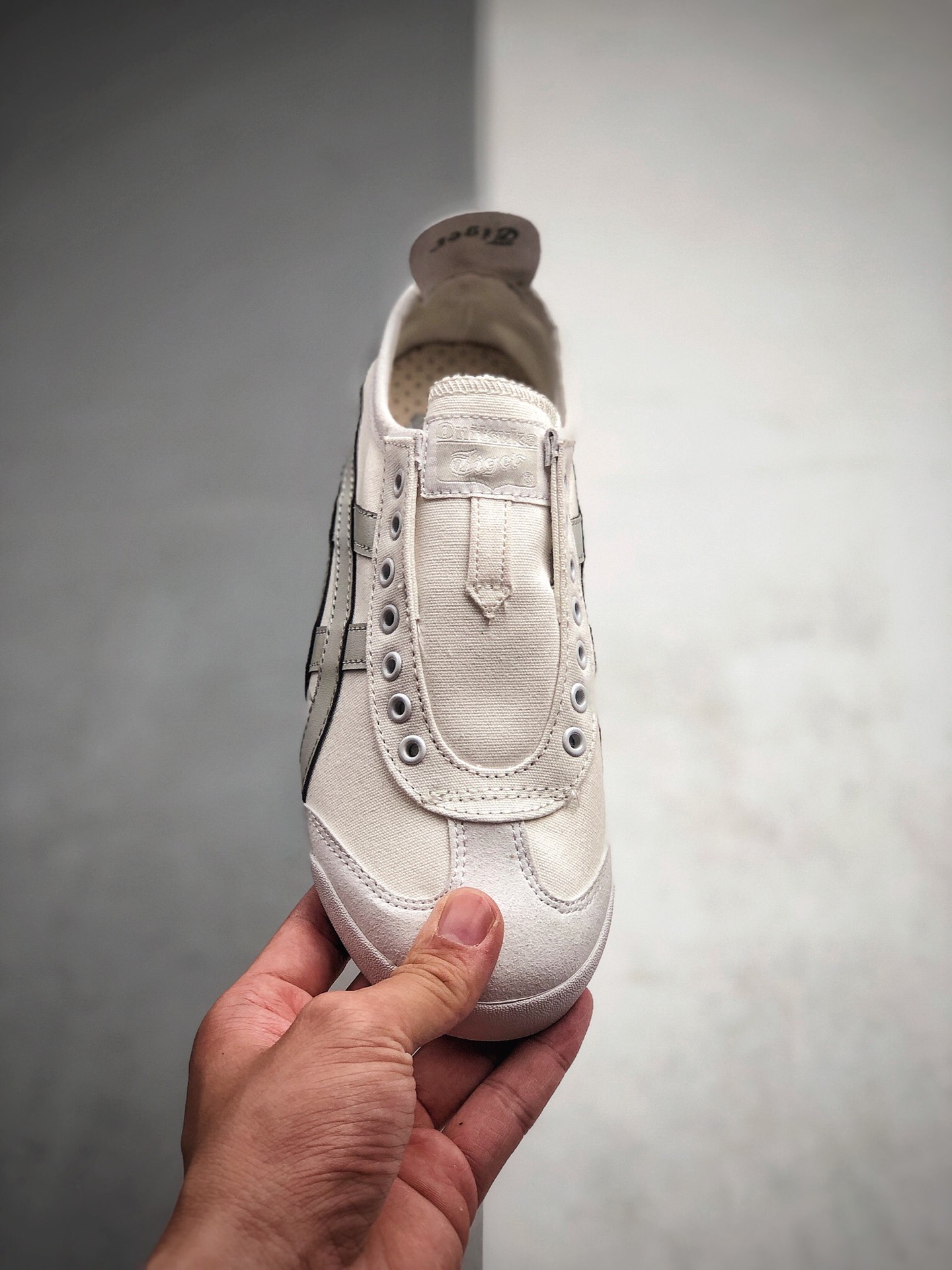 130 日产经老典牌-鬼塚虎/Onitsuka Tiger  Mexico 66墨西哥列系复古经典百搭闲休帆布慢跑鞋