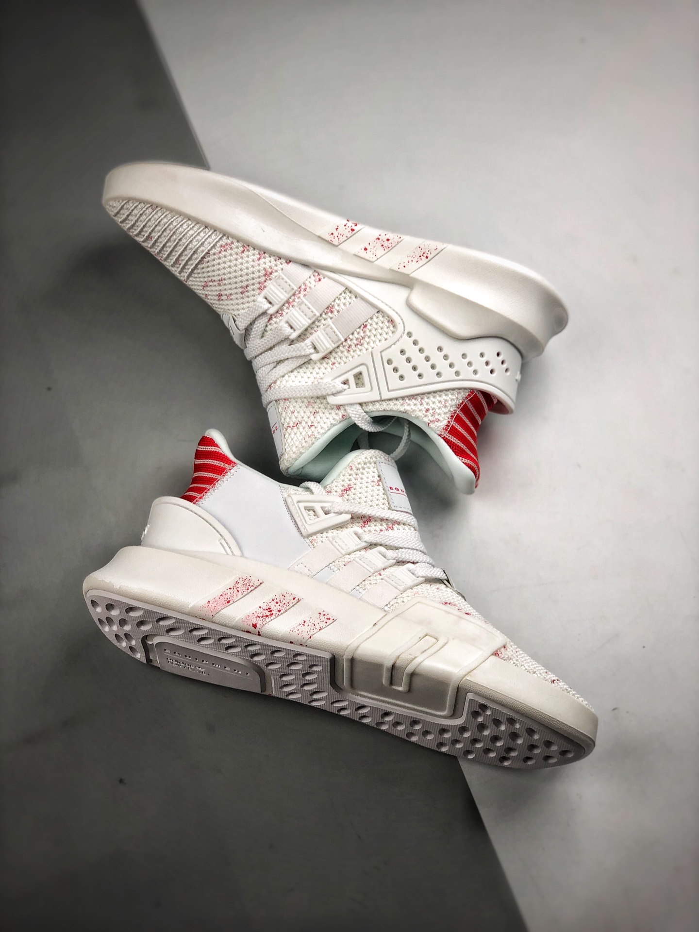 190 原装公司级 正品代购指定版本  Adidas EQT Bask ADV 白红泼墨 原装织面 货号：BD7797