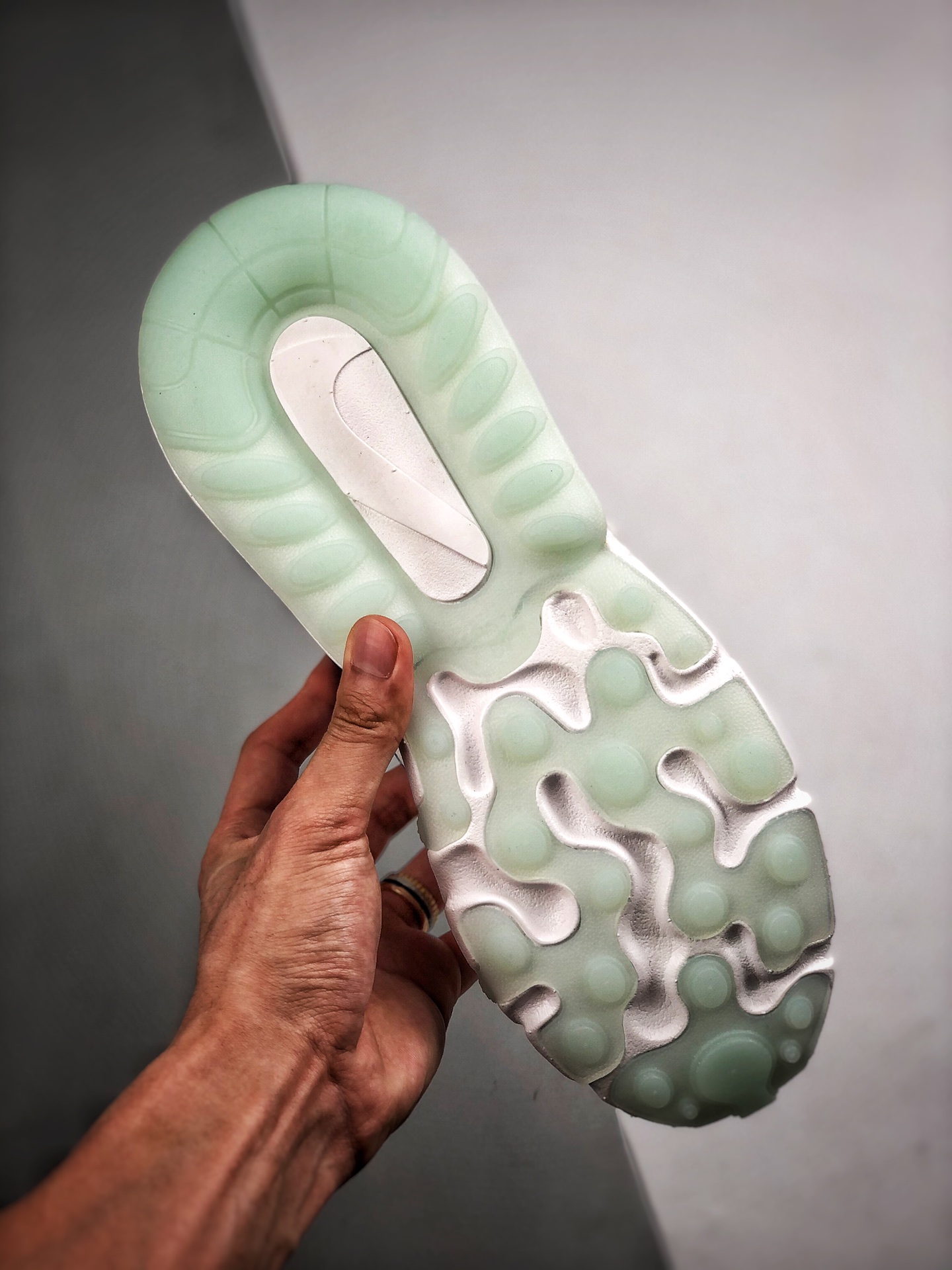 190 Air Max 270 React 渐变蓝 瑞亚赛车系列 19SS