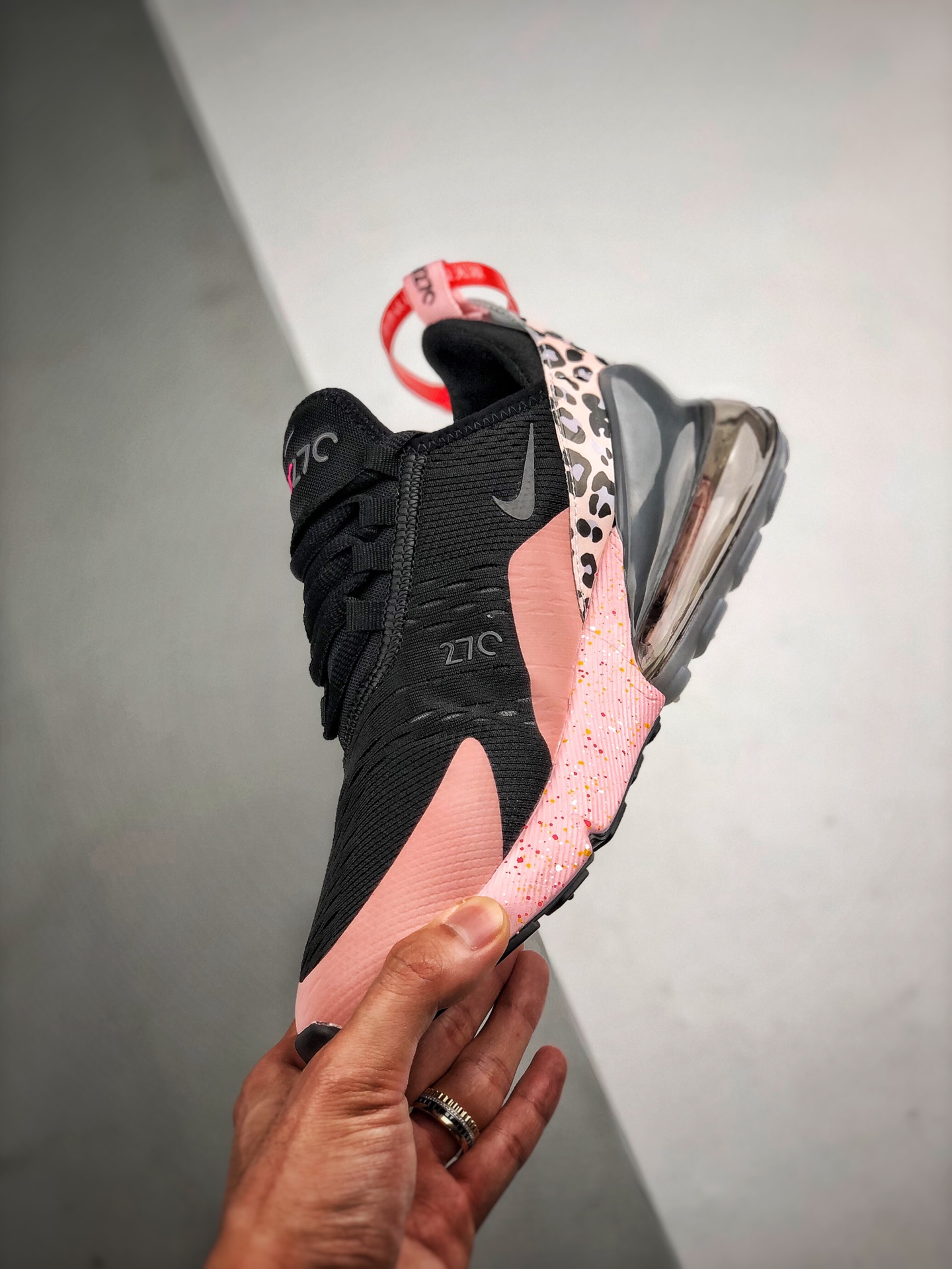 200 AirMax 270 黑粉花卉   原盒原标专柜一致 外围实体充正操作案例 AH8050-012