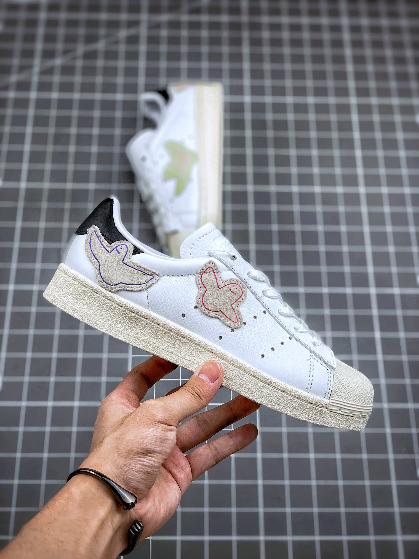 210 Adidas Superstar x Mark Gonz 补丁设计艺术家联名 实拍首发 货号：FW8029