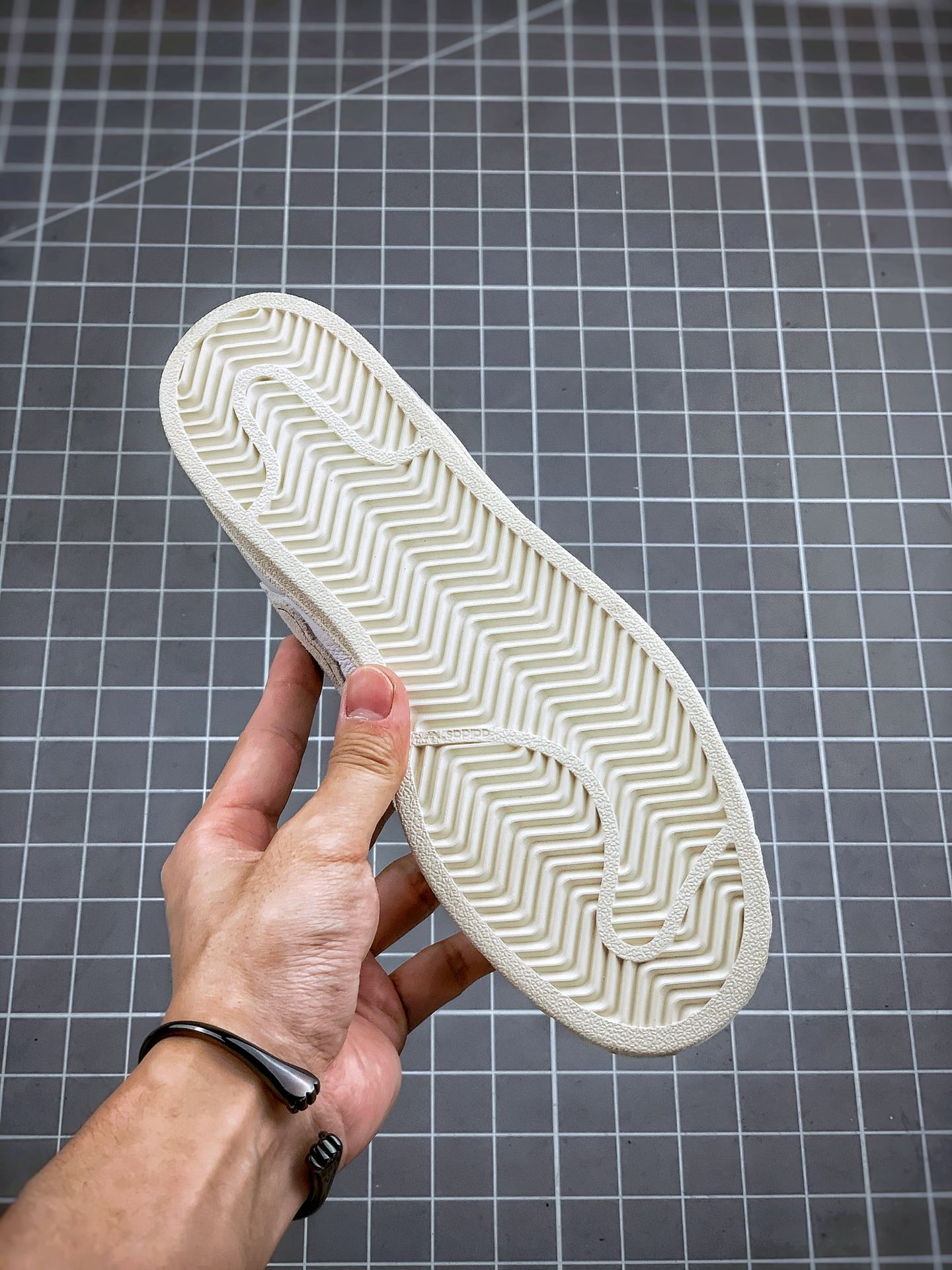 210 Adidas Superstar x Mark Gonz 补丁设计艺术家联名 实拍首发 货号：FW8029