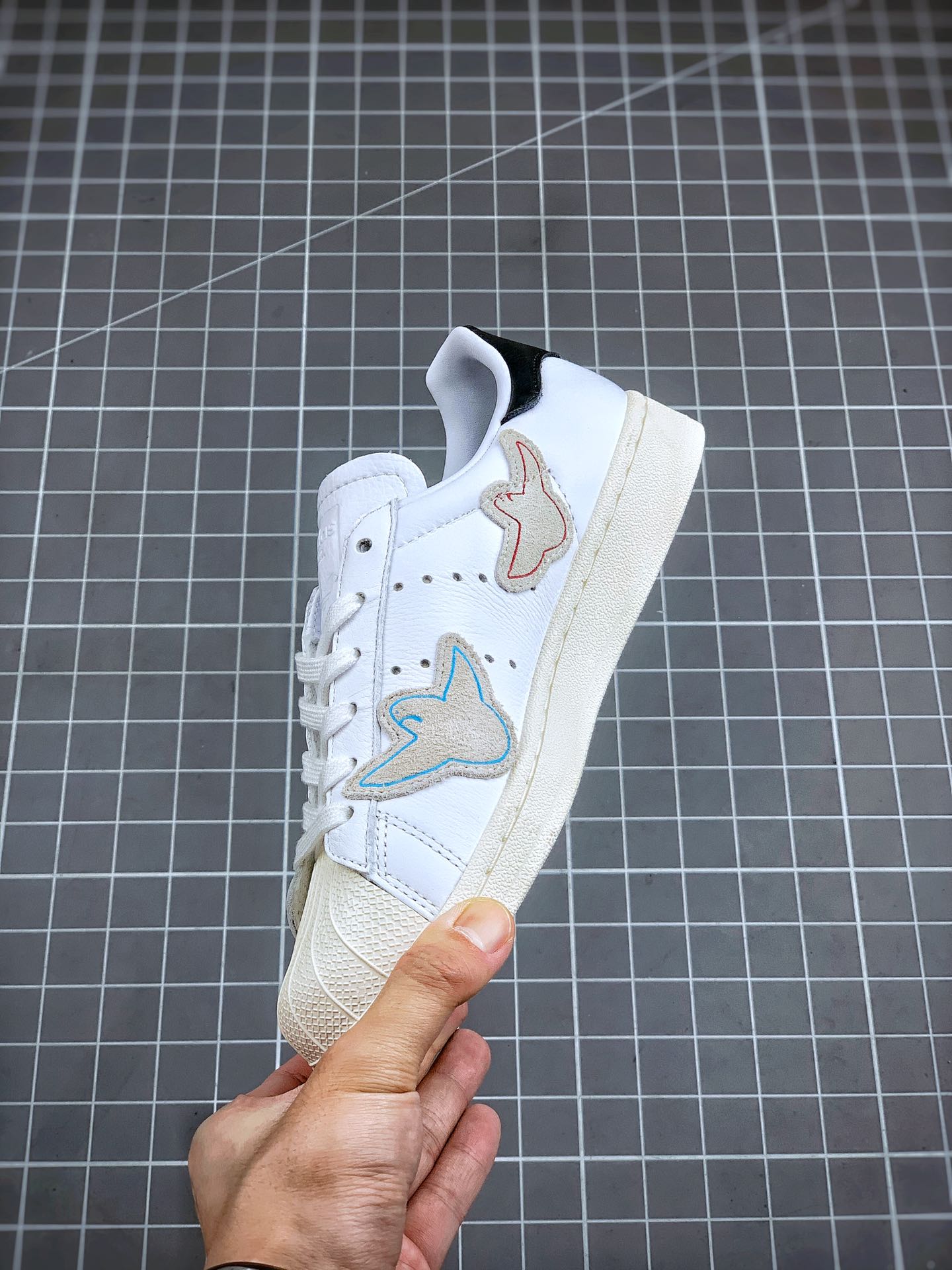 210 Adidas Superstar x Mark Gonz 补丁设计艺术家联名 实拍首发 货号：FW8029