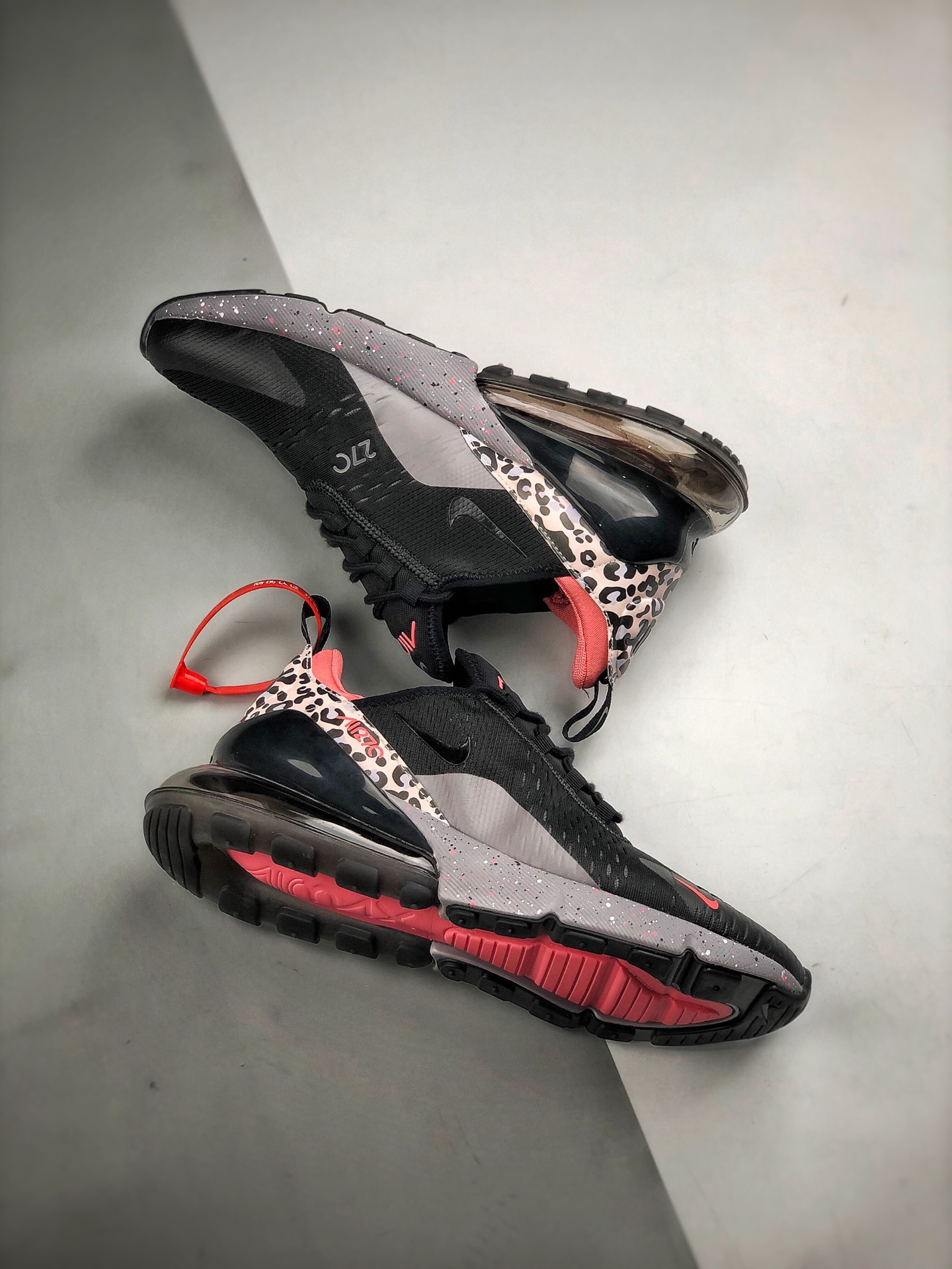 200 AirMax 270 灰粉花卉 官网强力操作主推 货号：AH8050-012