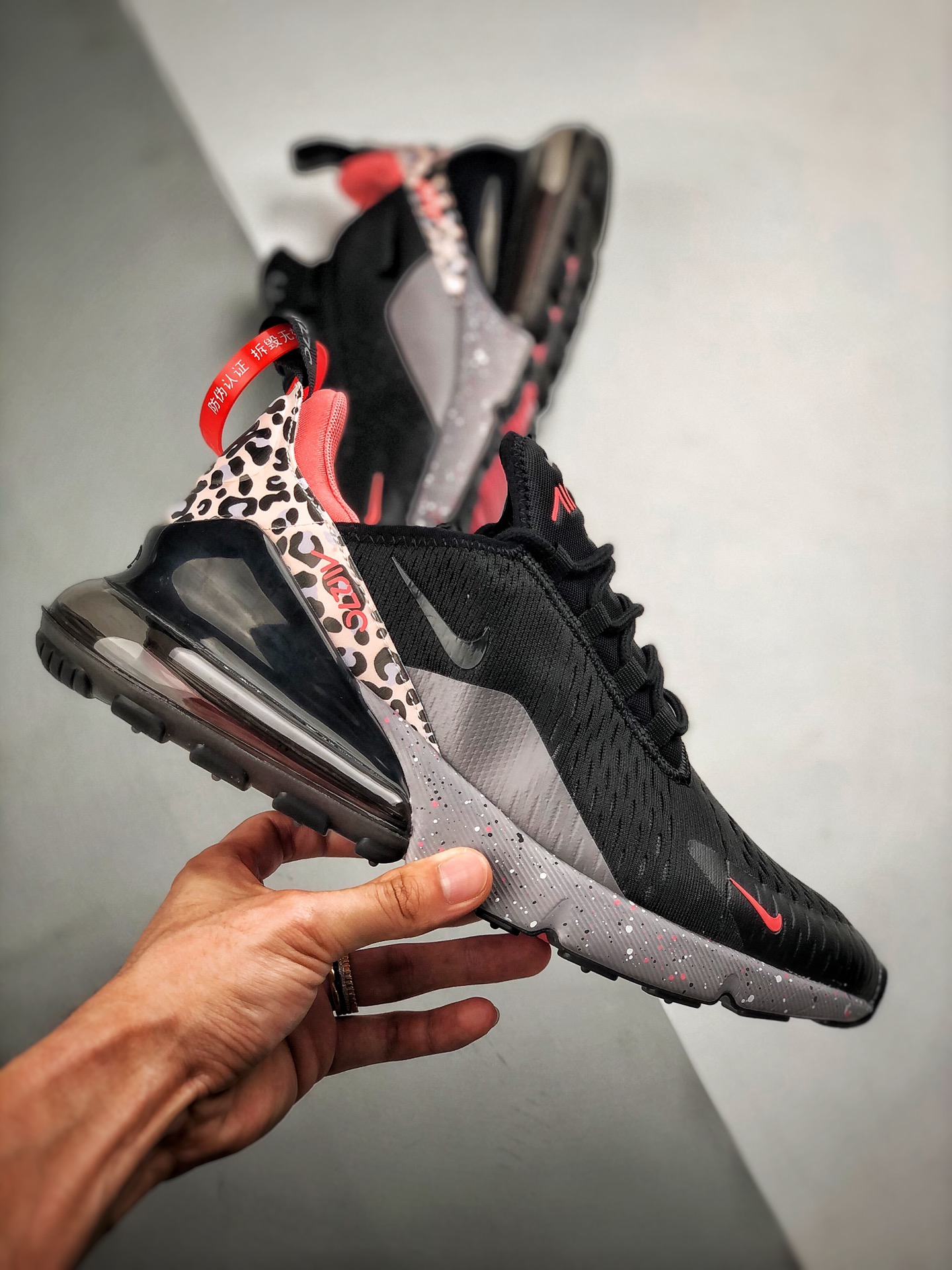 200 AirMax 270 灰粉花卉 官网强力操作主推 货号：AH8050-012