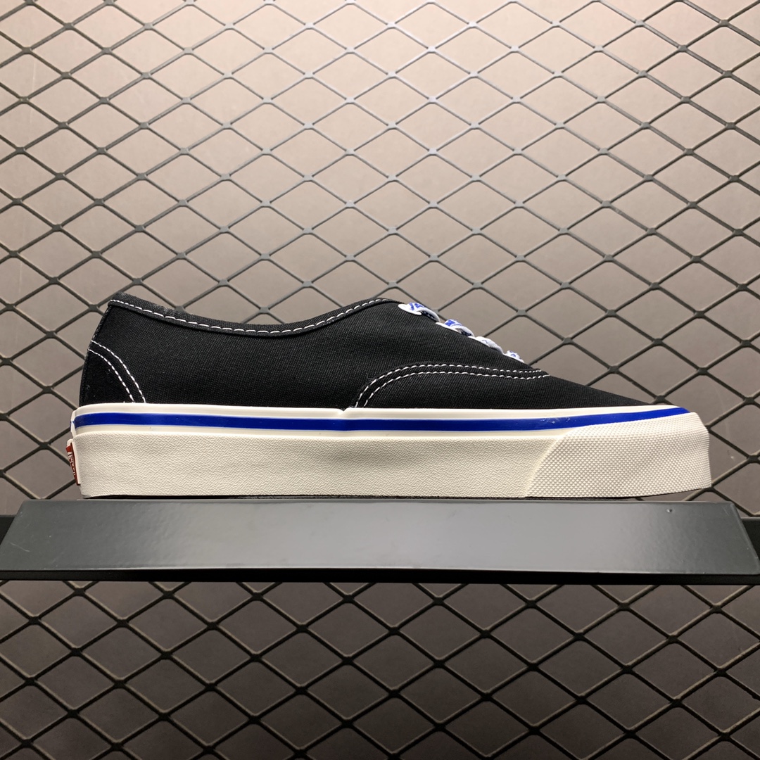 150 Vans 万斯 Authentic 44 DX 经典低帮硫化休闲板鞋